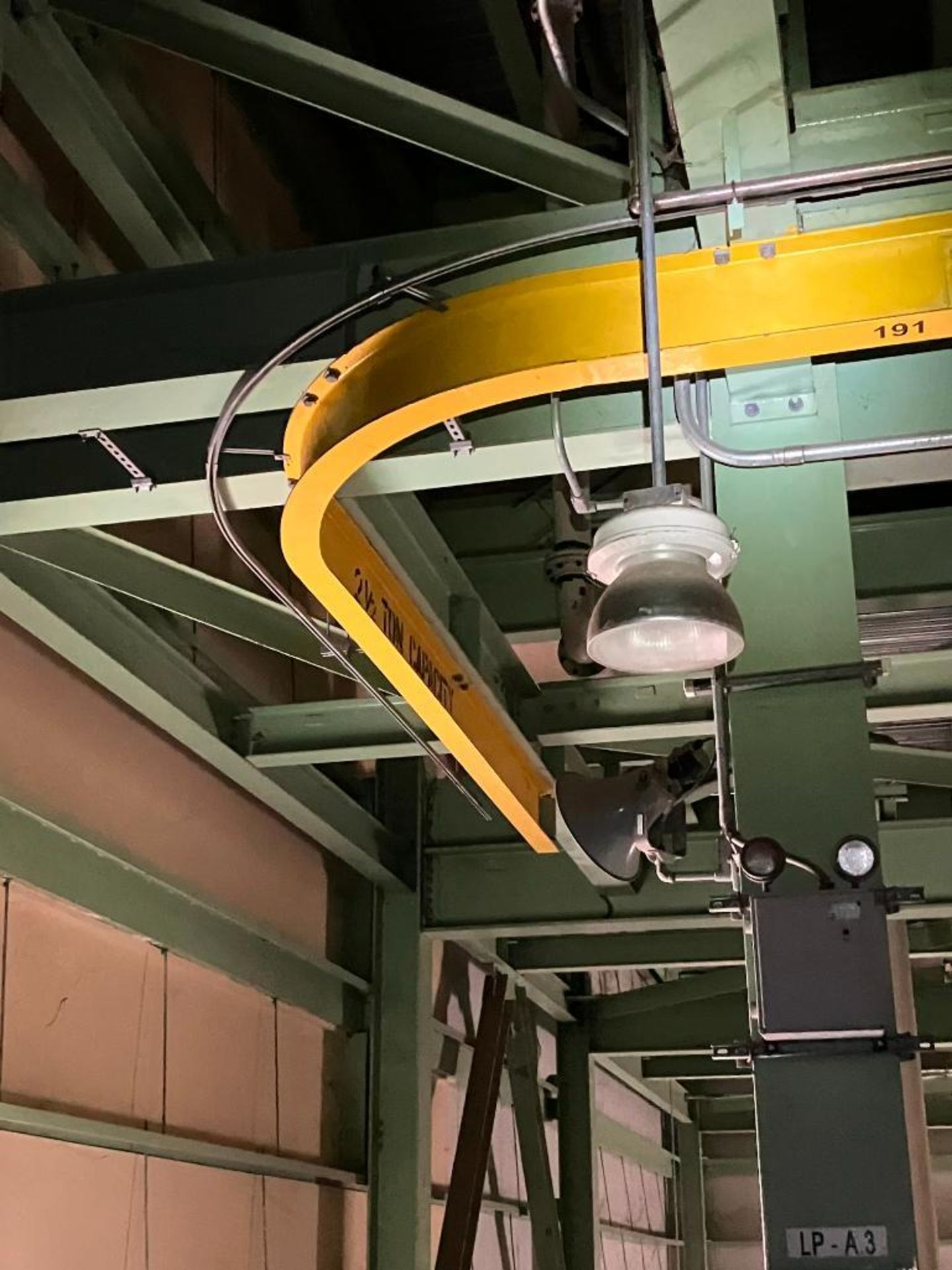 WRIGHT 2-1/2-TON SINGLE RAIL OVERHEAD CRANE, ELECTRIC CABLE HOIST, PENDANT TYPE, APPROX. 90' OF RAIL - Image 3 of 3