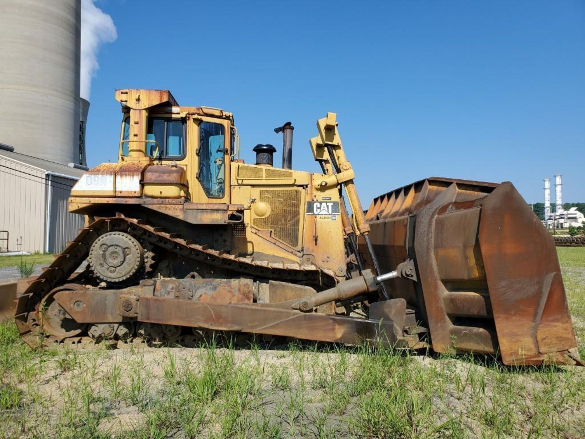 CATERPILLAR D9N BULLDOZER, 3408 CAT. ENGINE, POWERSHIFT 3 FORWARD & REVERSE GEARS, CLIMATE CAB, SENT