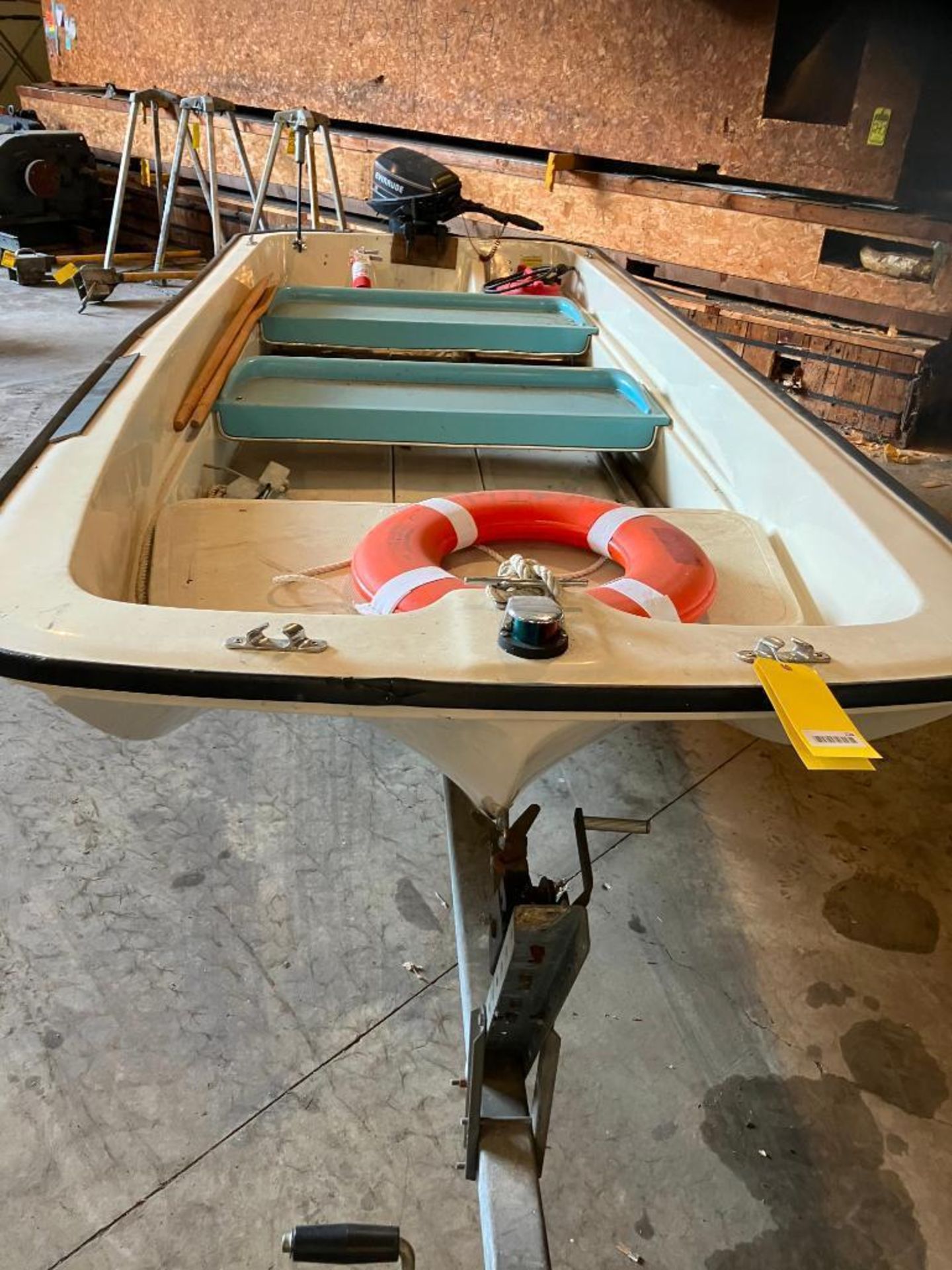 LANNESS K MCKEE & CO. 14' TUNNEL HULL FIBERGLASS BOAT, MODEL 14BHNL, W/ DILLY TRAILER, 9.9 HP EVINRU - Image 3 of 4