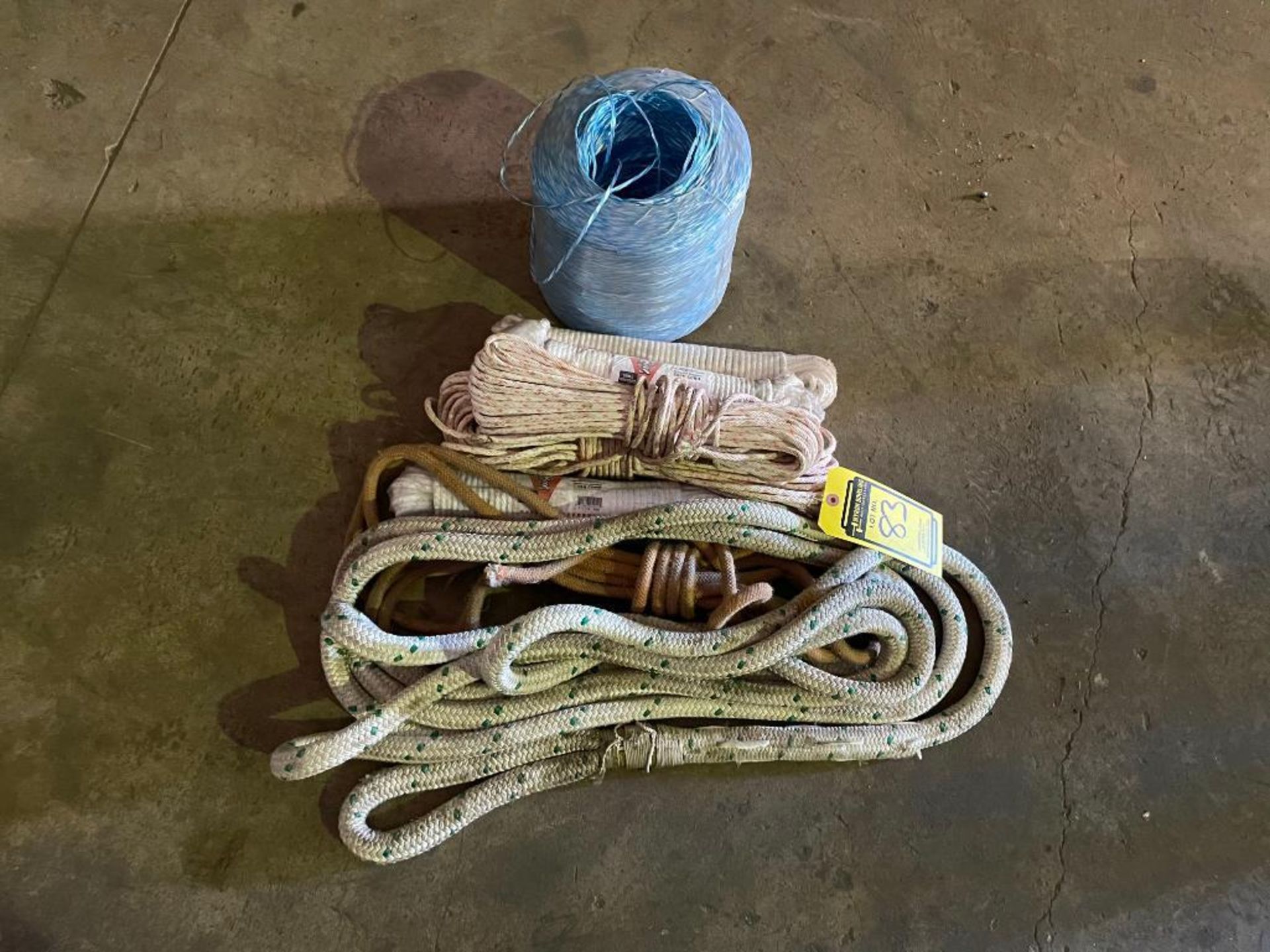 ASSORTED SIZE ROPE