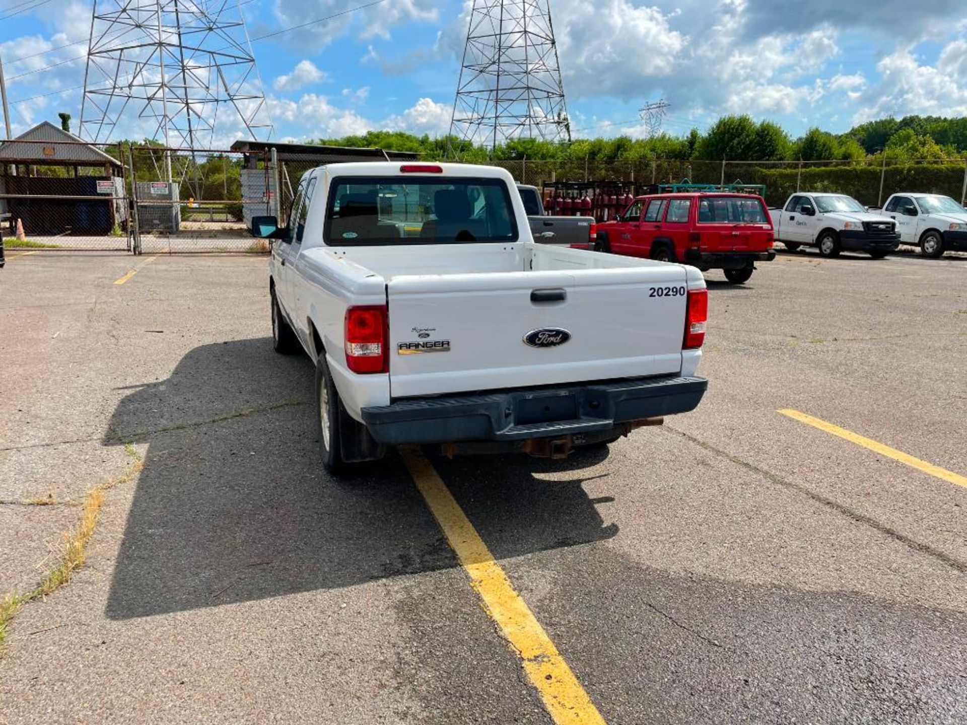 2010 FORD RANGER PICKUP TRUCK, AUTOMATIC TRANS., EXTENDED CAB, 2.3 L ENGINE, VIN 1FTKR1ED6APA11951, - Image 4 of 7