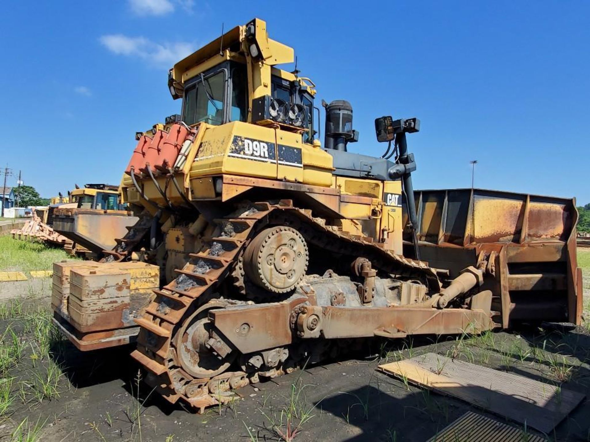 CATERPILLAR D9R BULLDOZER, S/N 5XD04906, 3408 CAT. ENGINE, 20,613 HRS., ANSUL CHECKFIRE SC-N CONTROL - Image 4 of 20