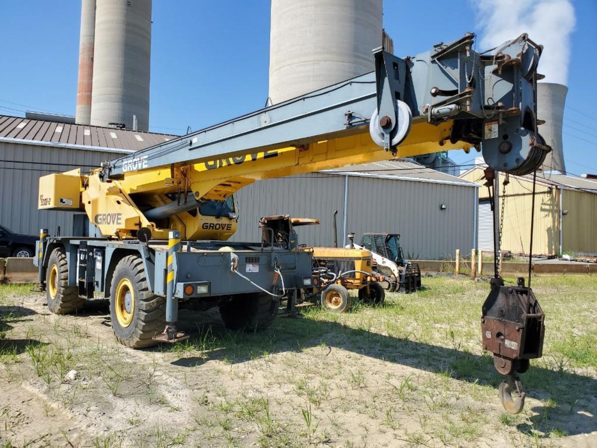 2010 GROVE RT 530E-2 ROUGH TERRAIN CRANE, S/N 226387, 241'' JIB ARM BOOM EXTENSION, 150' HEIGHT CAPA - Image 12 of 25