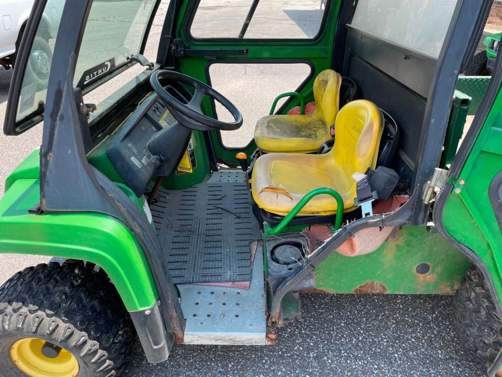 JOHN DEERE GATOR TS 4X2, ENCLOSED CAB, PIN M04X2SD040192, 1,012 HRS. - Image 5 of 5