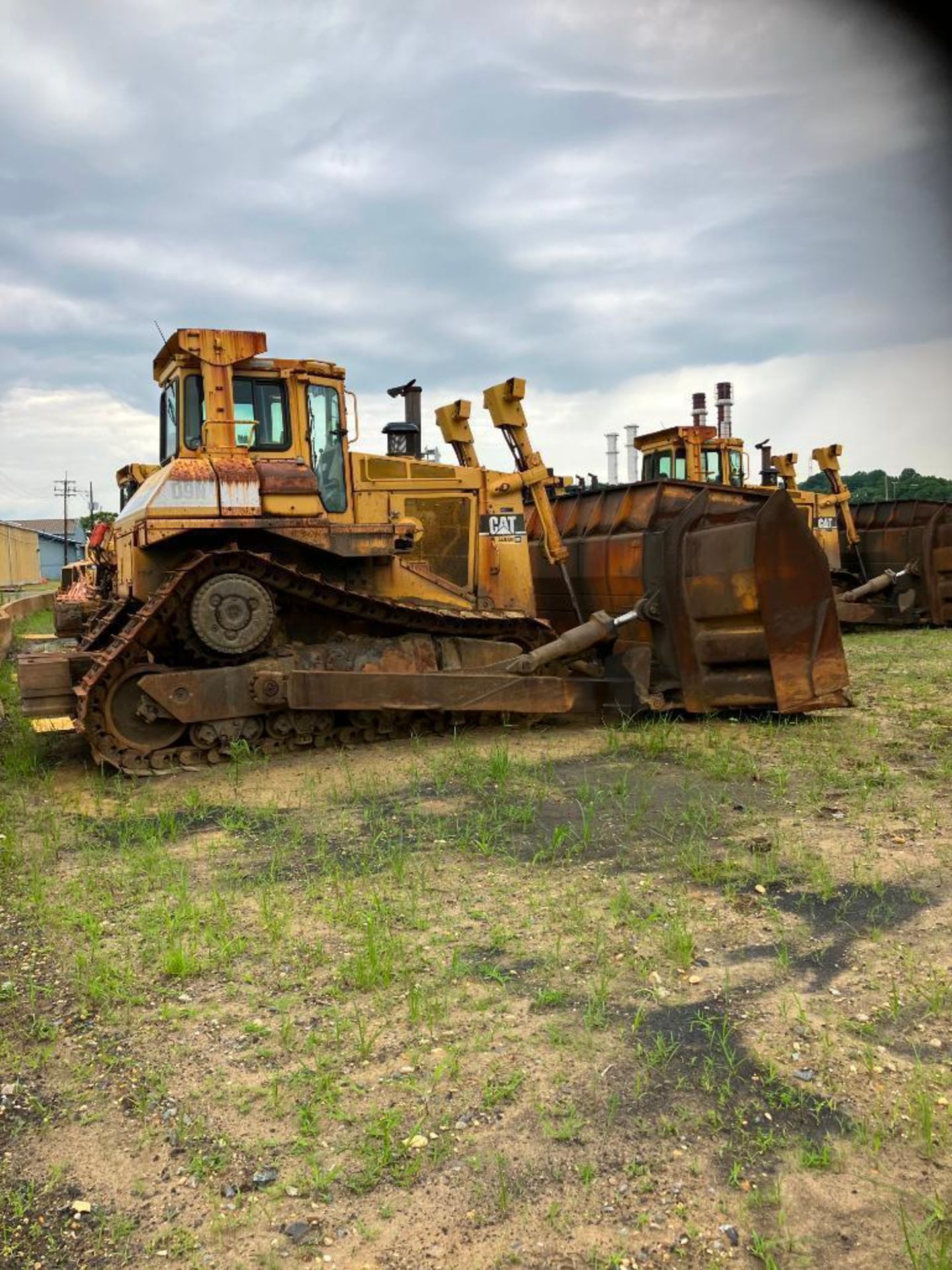 CATERPILLAR D9N BULLDOZER, 3408 CAT. ENGINE, POWERSHIFT 3 FORWARD & REVERSE GEARS, CLIMATE CAB, SENT - Image 8 of 14