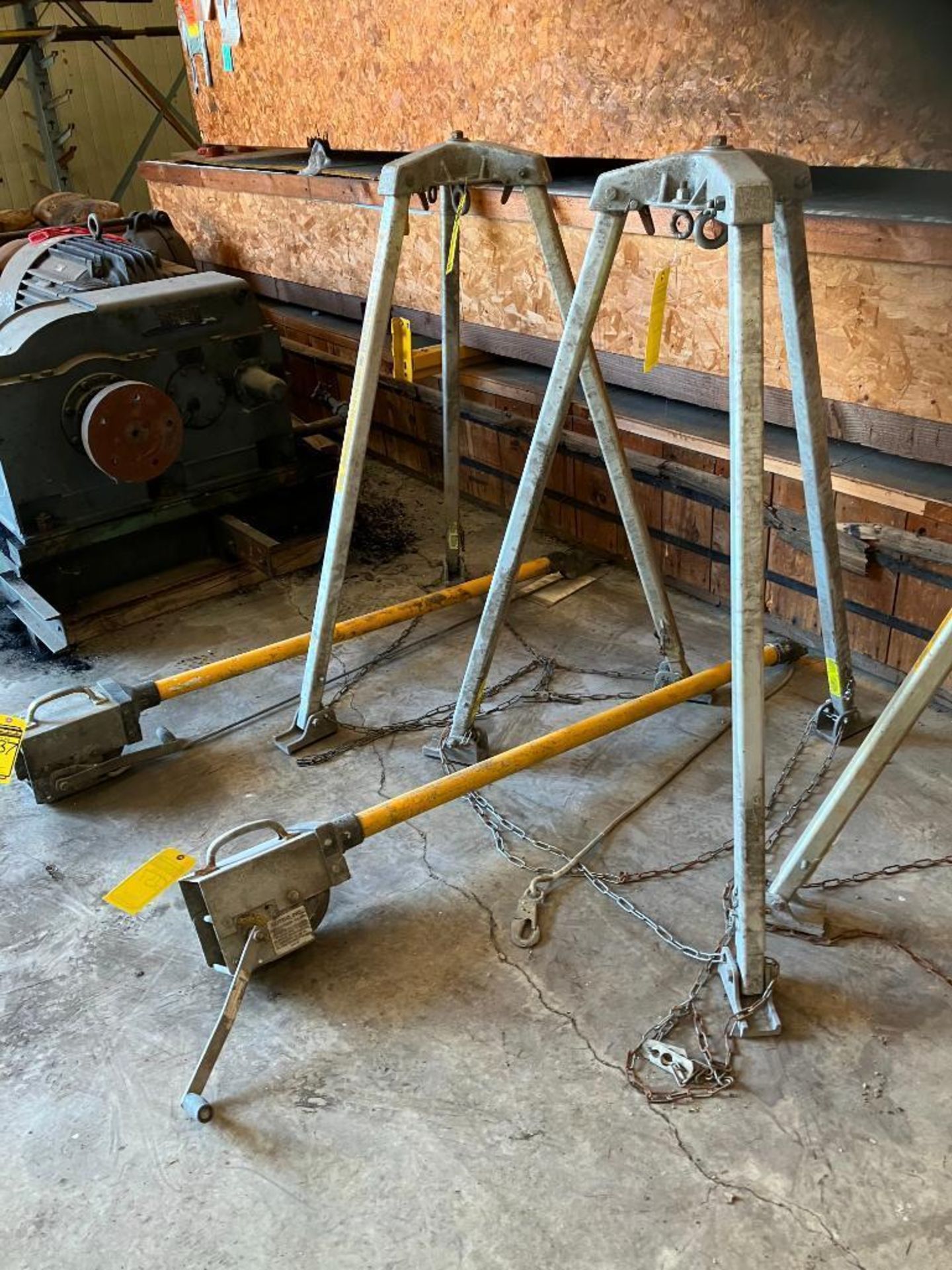 (2) MILLER MANHOLE REPAIR TRIPODS, BUTCO INC. ROPE WINCH, MODEL KX1550 - Image 2 of 3