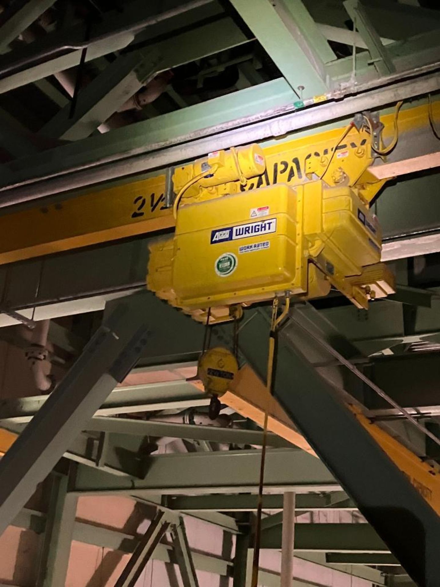 WRIGHT 2-1/2-TON SINGLE RAIL OVERHEAD CRANE, ELECTRIC CABLE HOIST, PENDANT TYPE, APPROX. 90' OF RAIL - Image 2 of 3
