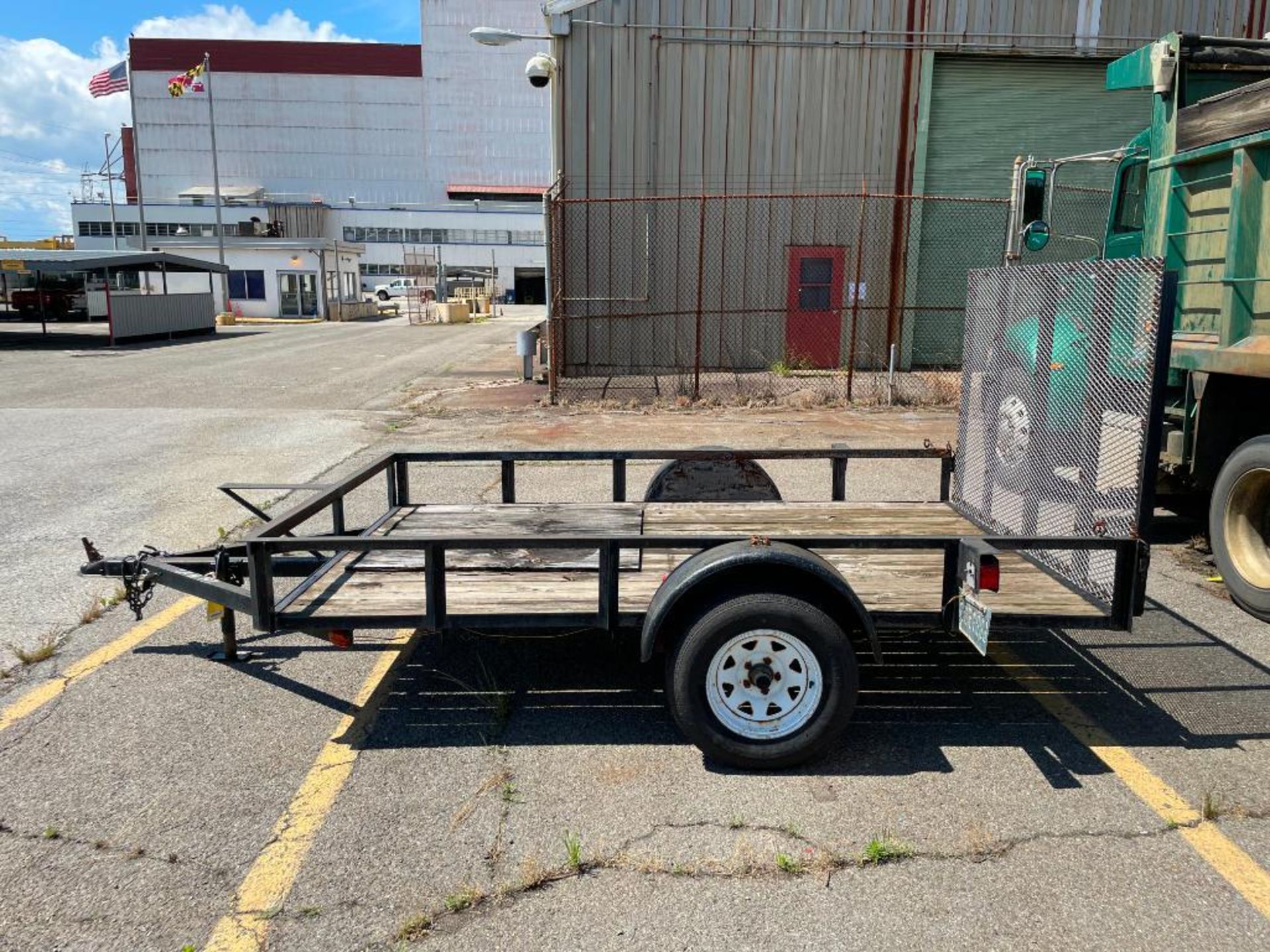 SINGLE AXLE 6' X 10' TRAILER