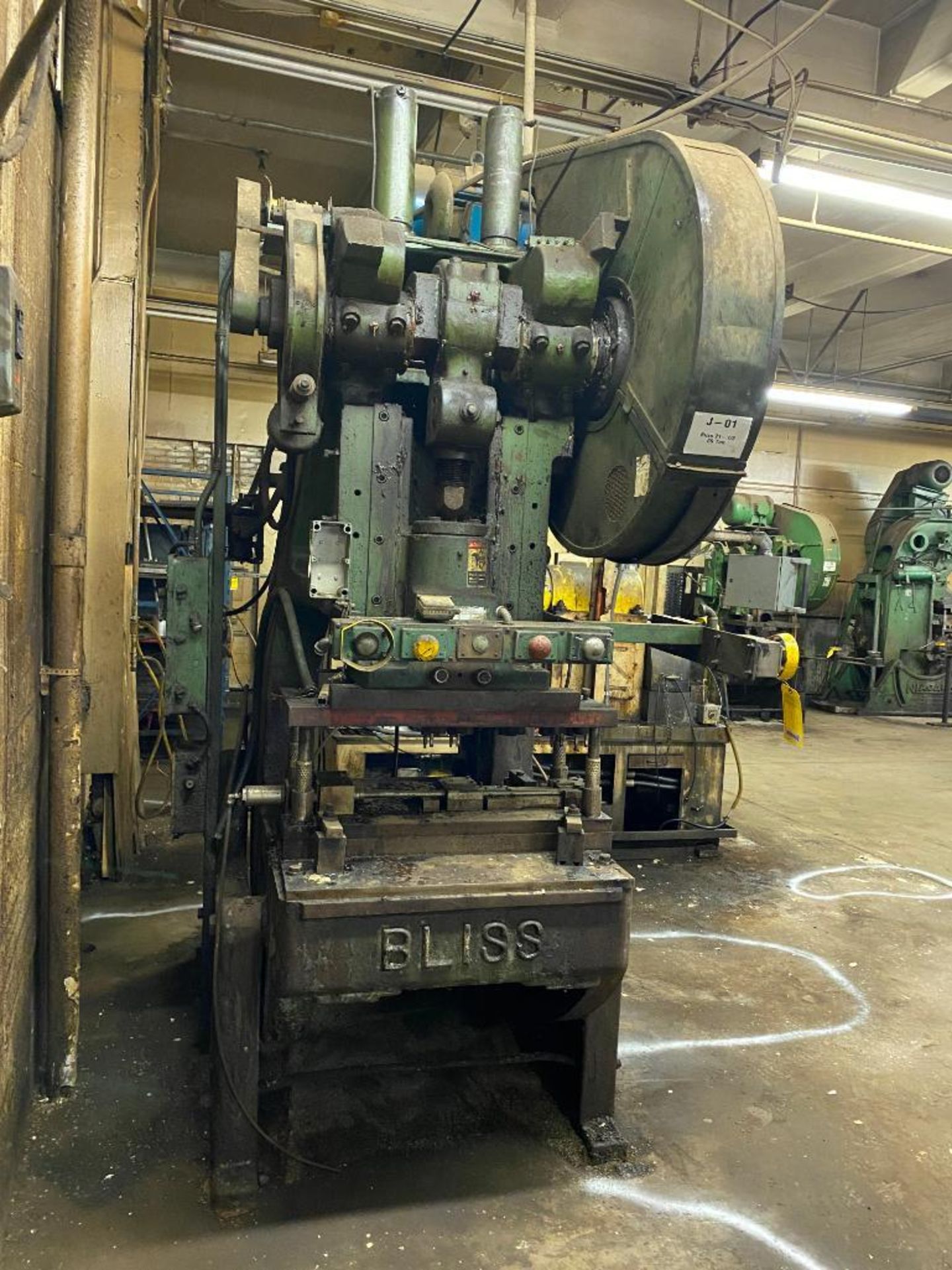 BLISS 60-TON OBI STAMPING PRESS, MODEL 21 1/2B, 5" STROKE ADJUSTMENT, 16" SHUT HEIGHT, 2.5" SLIDE AD - Image 2 of 5