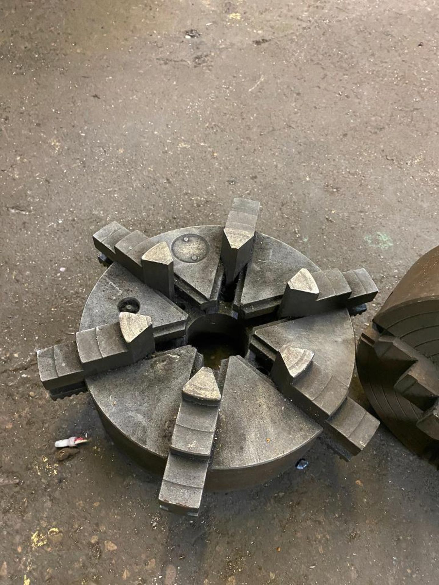 4-JAW CHUCK & 6-JAW CHUCK - Image 2 of 2