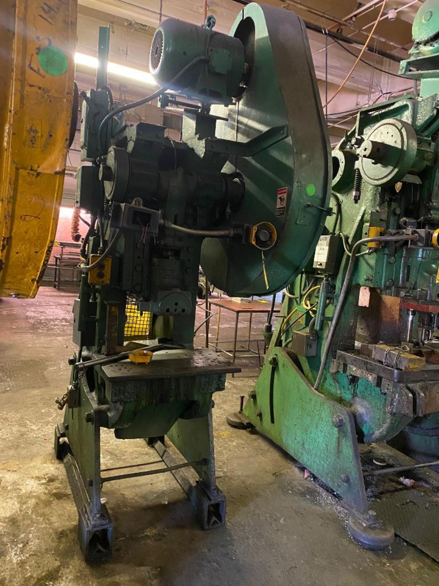 NIAGARA 60-TON OBI STAMPING PRESS, SINGLE CRANK, MODEL A3, 2-5/8" SLIDE ADJUSTMENT, 26" X 16" BED