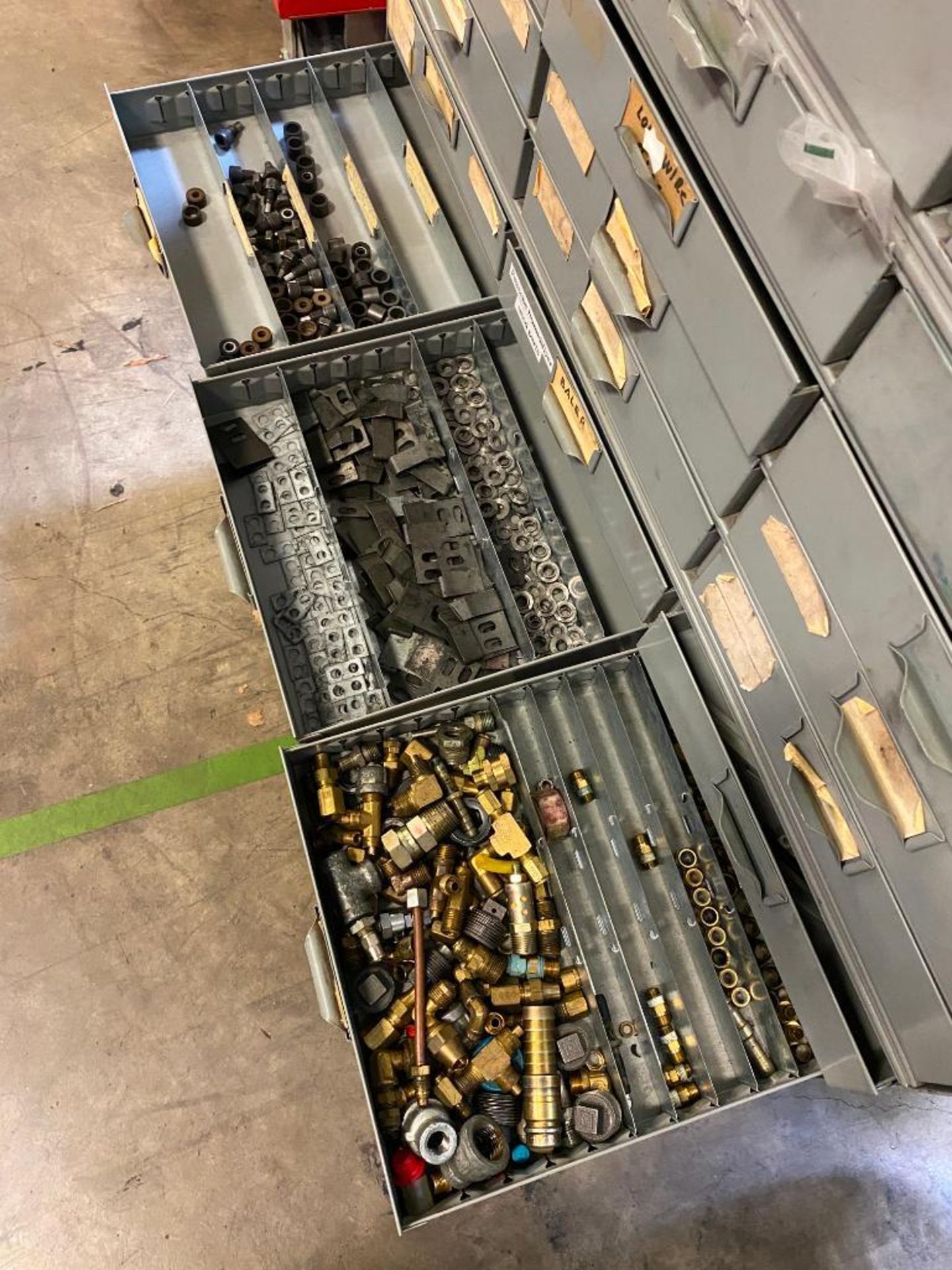 MULTI-DRAWER CABINET W/ BRASS FITTINGS, AIR SHUT OFF VALVES, FASTENERS, FUSES, KEY STOCK - Image 6 of 6