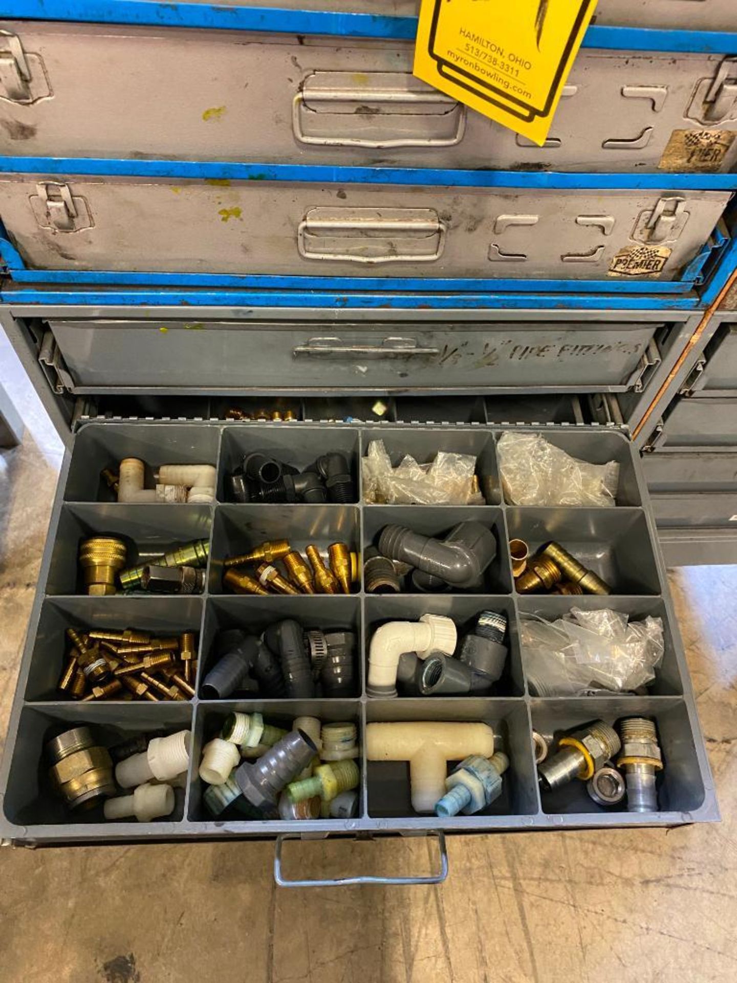 HARDWARE DRAWER BIN W/ CONTENT: CAP SCREWS, HEX NUTS, PIPE FITTINGS, SHEET METAL SCREWS - Image 5 of 5