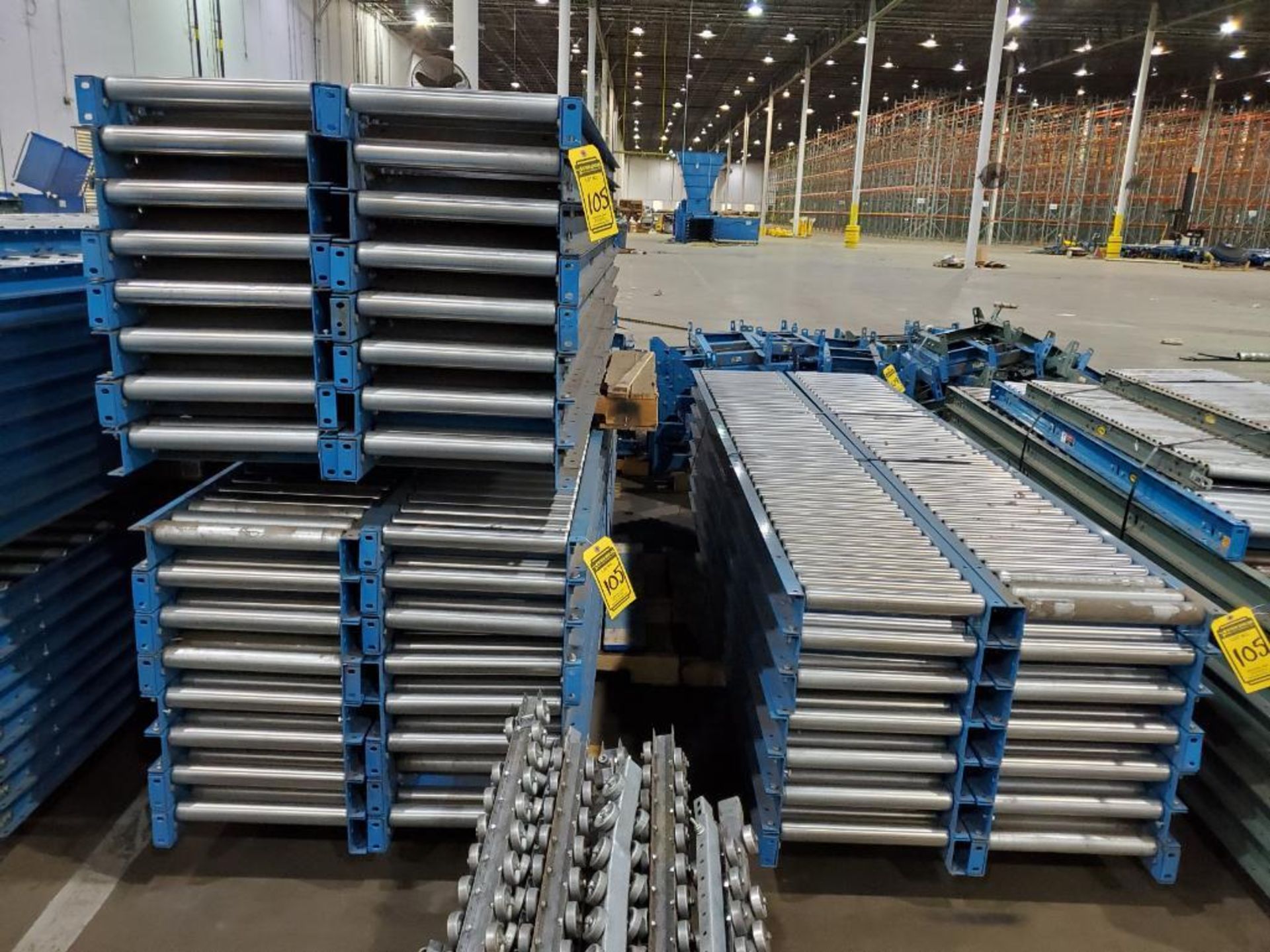 (72) SECTIONS OF HYTROL 10' X 18" GRAVITY ROLLER CONVEYOR - Image 3 of 5