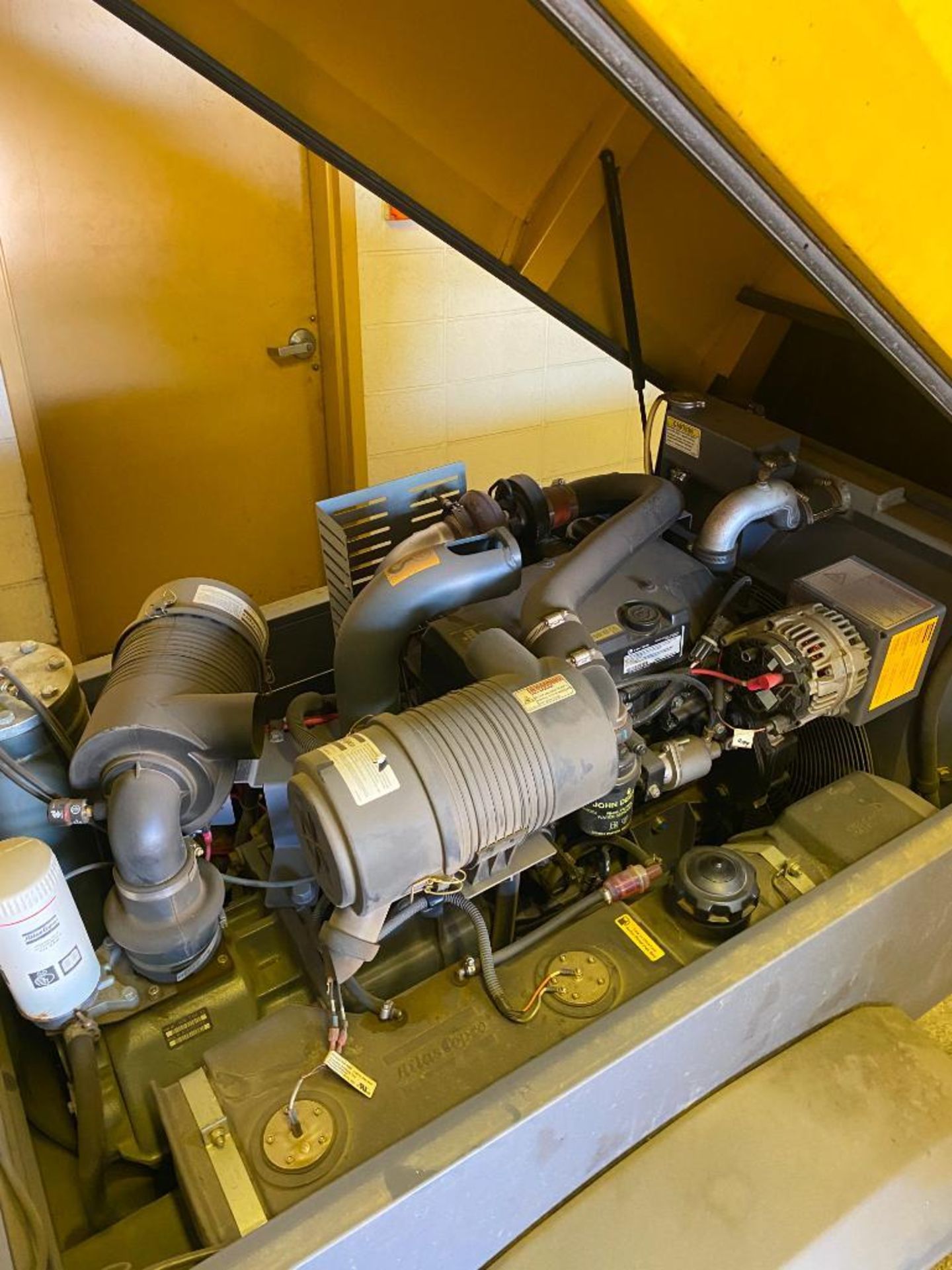 ATLAS COPCO TOWABLE AIR COMPRESSOR, MODEL XAS 185, 91 HOURS - Image 2 of 3