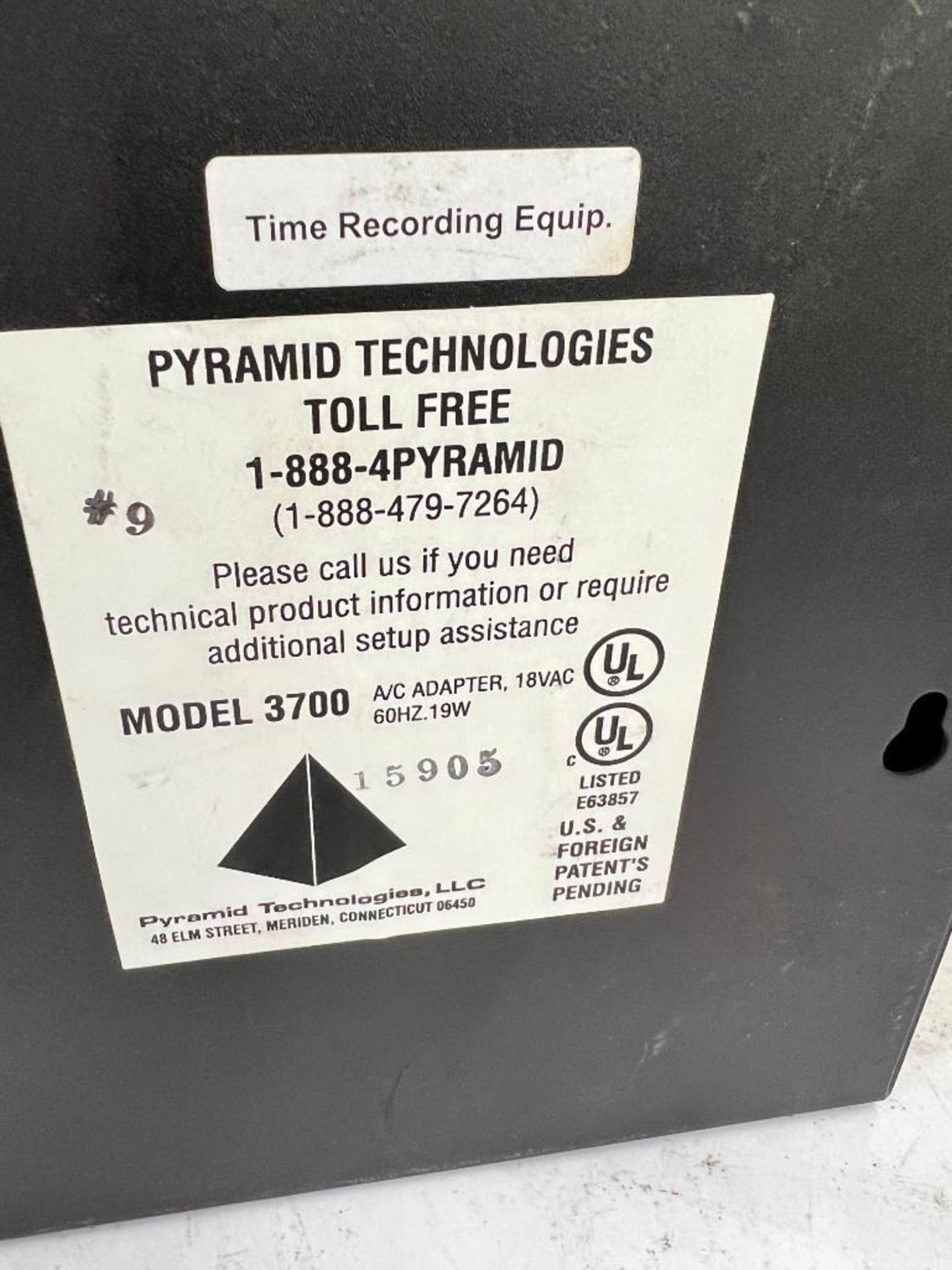 PYRAMID TECHNOLOGIES TIME CLOCK, MODEL 3700, S/N 15905, AC ADAPTER, 18VAC, 60HZ, 19W - Image 3 of 3