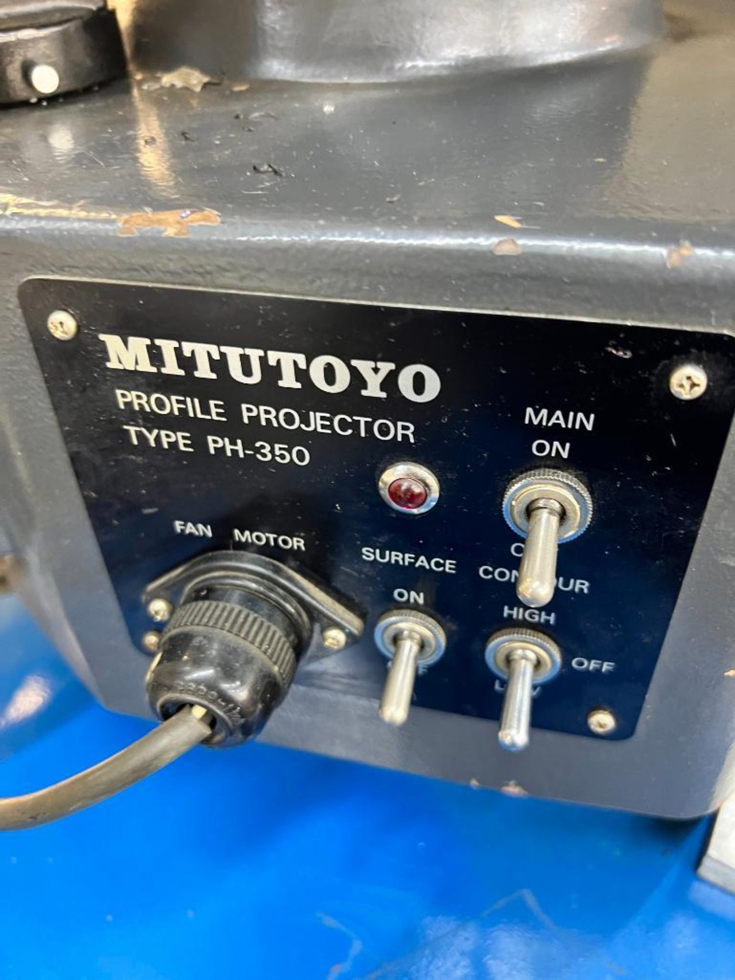 MITUTOYO PROFILE PROJECTOR, TYPE PH-350, S/N 8268, CODE NO. 172-101, W/ CART - Image 6 of 8