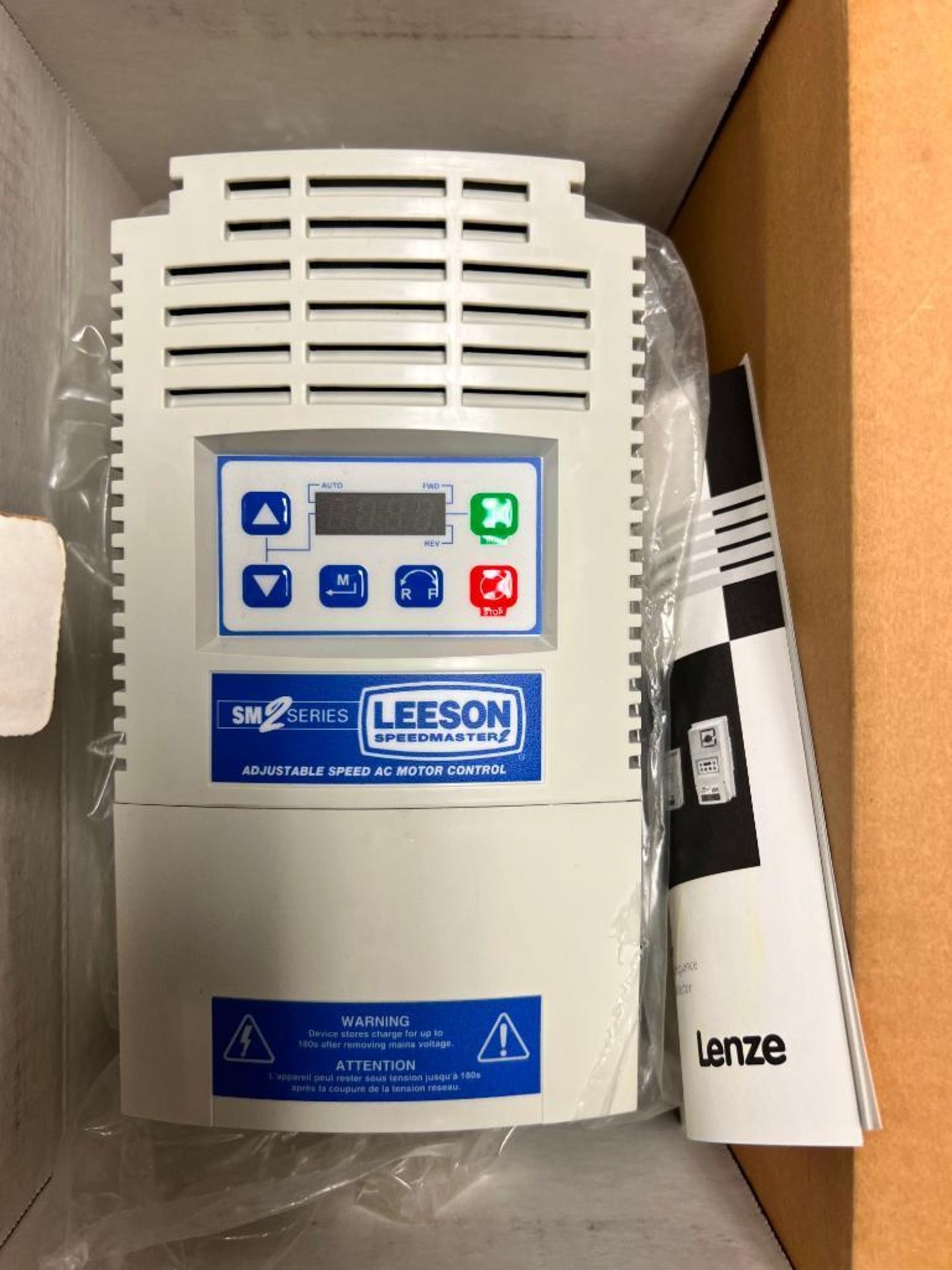 (NEW) LEESON SPEED MASTER SM2 SERIES ADJUSTABLE SPEED AC MOTOR CONTROL - Image 2 of 3