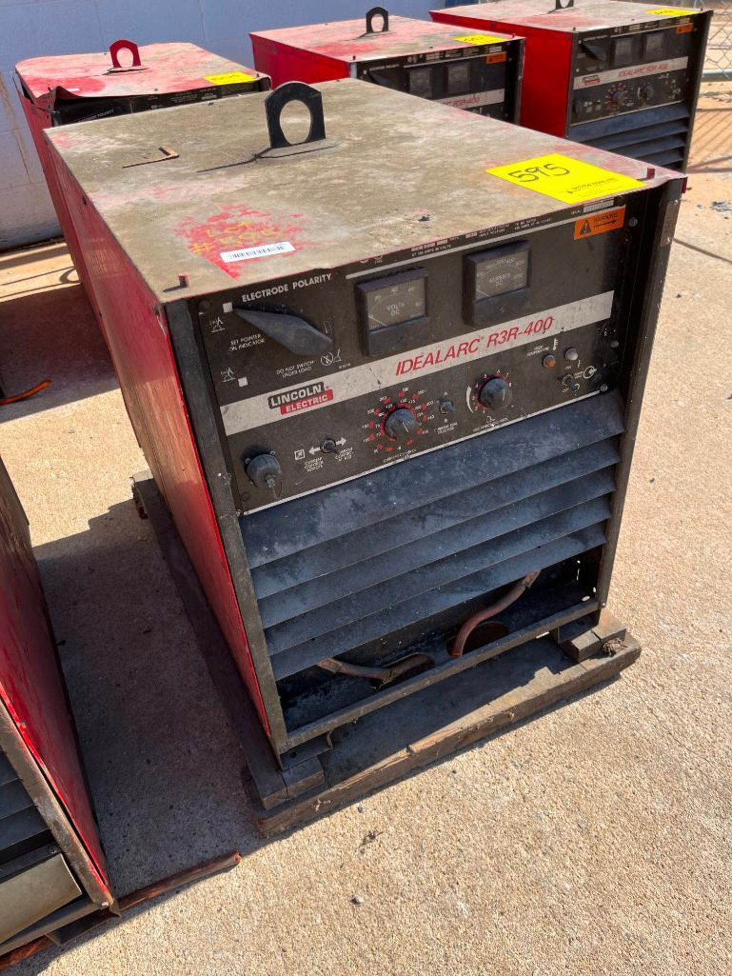 Lincoln Idealarc R3R-400 Variable Voltage DC ARC Welding Power Source