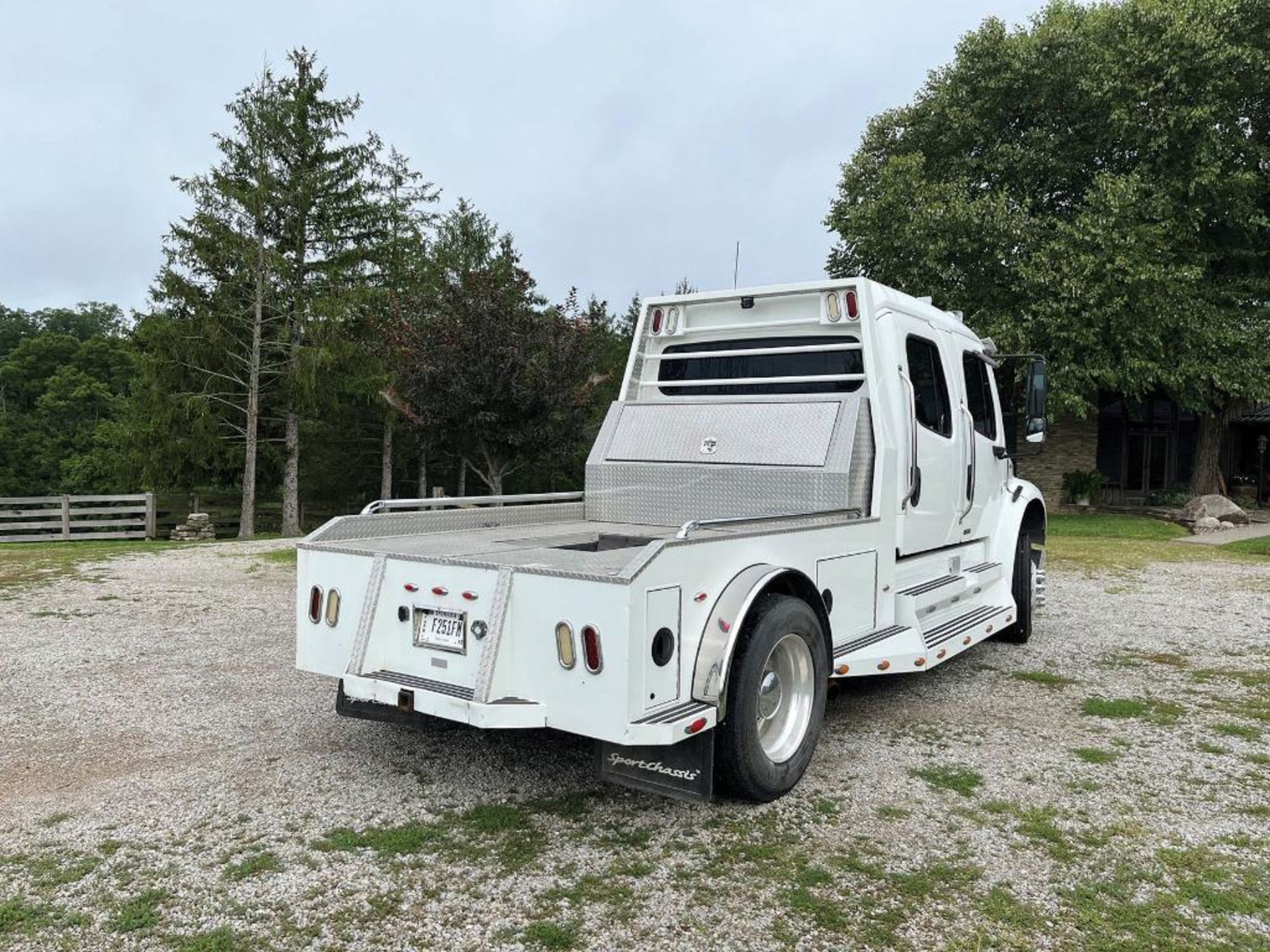 2007 FREIGHTLINER SPORT CHASSIS M2 TRUCK, 330HP MERCEDES DIESEL ENGINE, ALLISON AUTOMATIC TRANSMISSI - Image 3 of 12