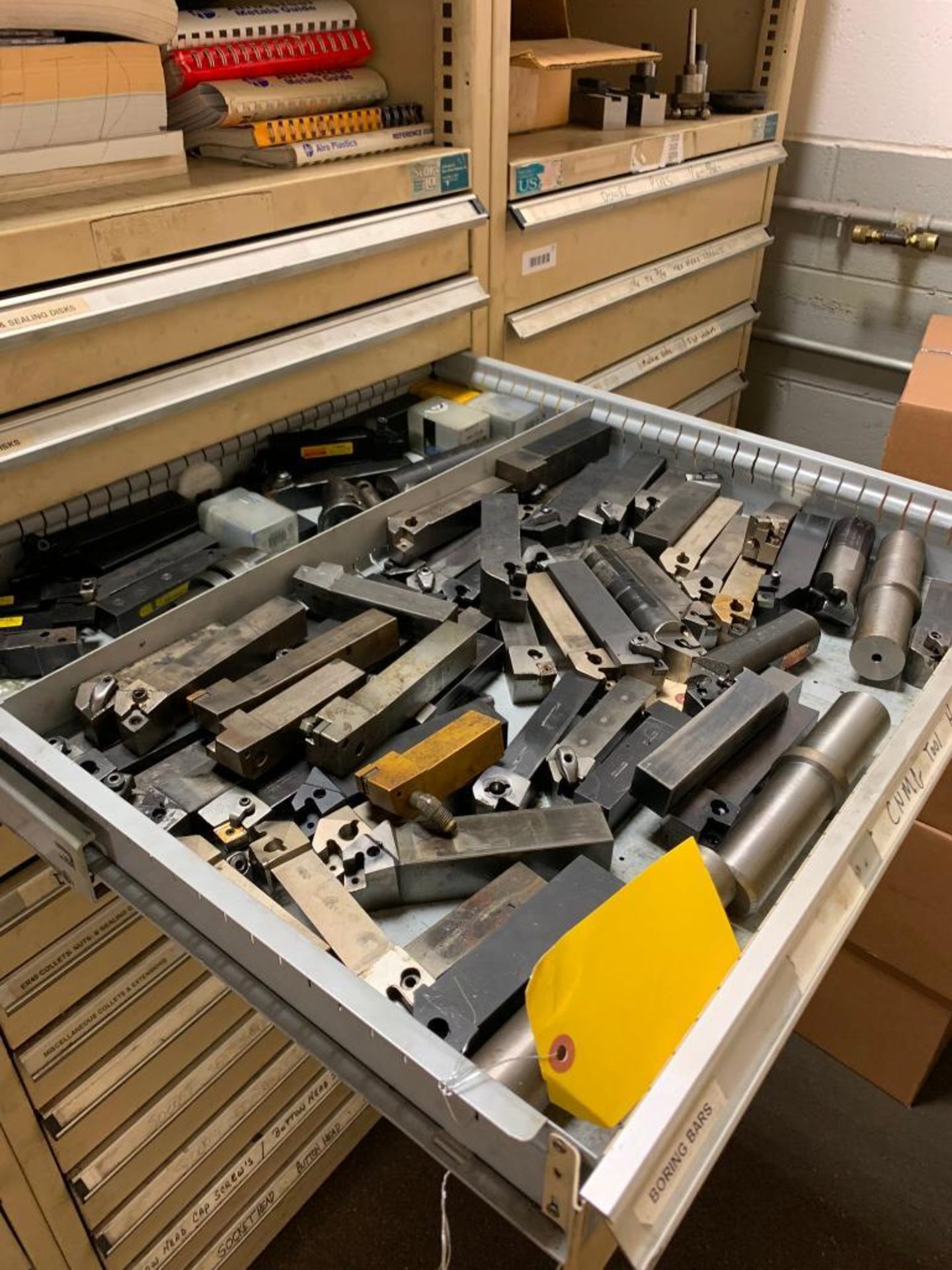 STOR-LOC 13-DRAWER CABINET W/ ER 20, ER 16 COLLETS, ER 32 COLLETS, COLLET NUTS, ASSORTED TOOL HOLDER - Image 5 of 15