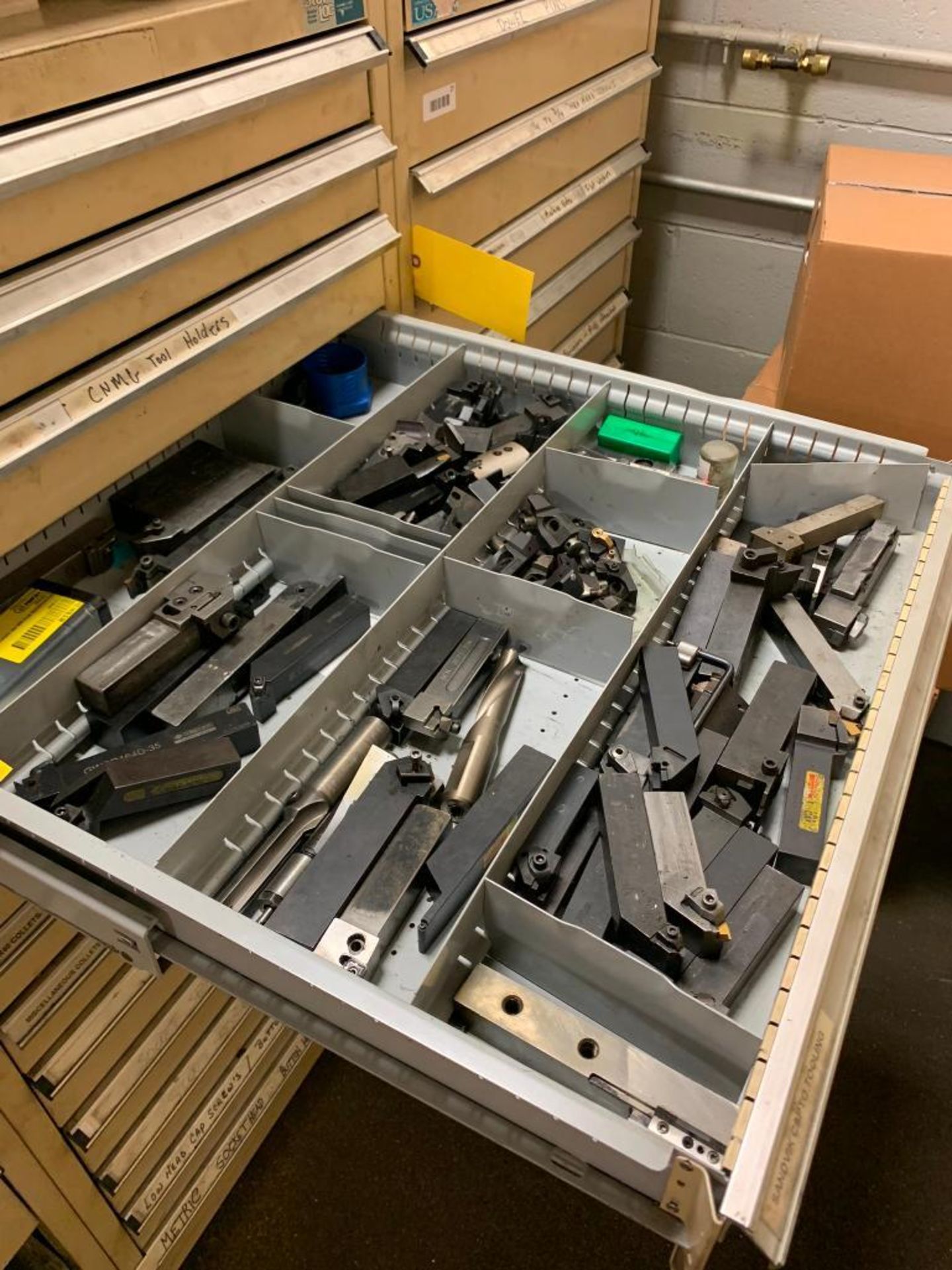 STOR-LOC 13-DRAWER CABINET W/ ER 20, ER 16 COLLETS, ER 32 COLLETS, COLLET NUTS, ASSORTED TOOL HOLDER - Image 6 of 15