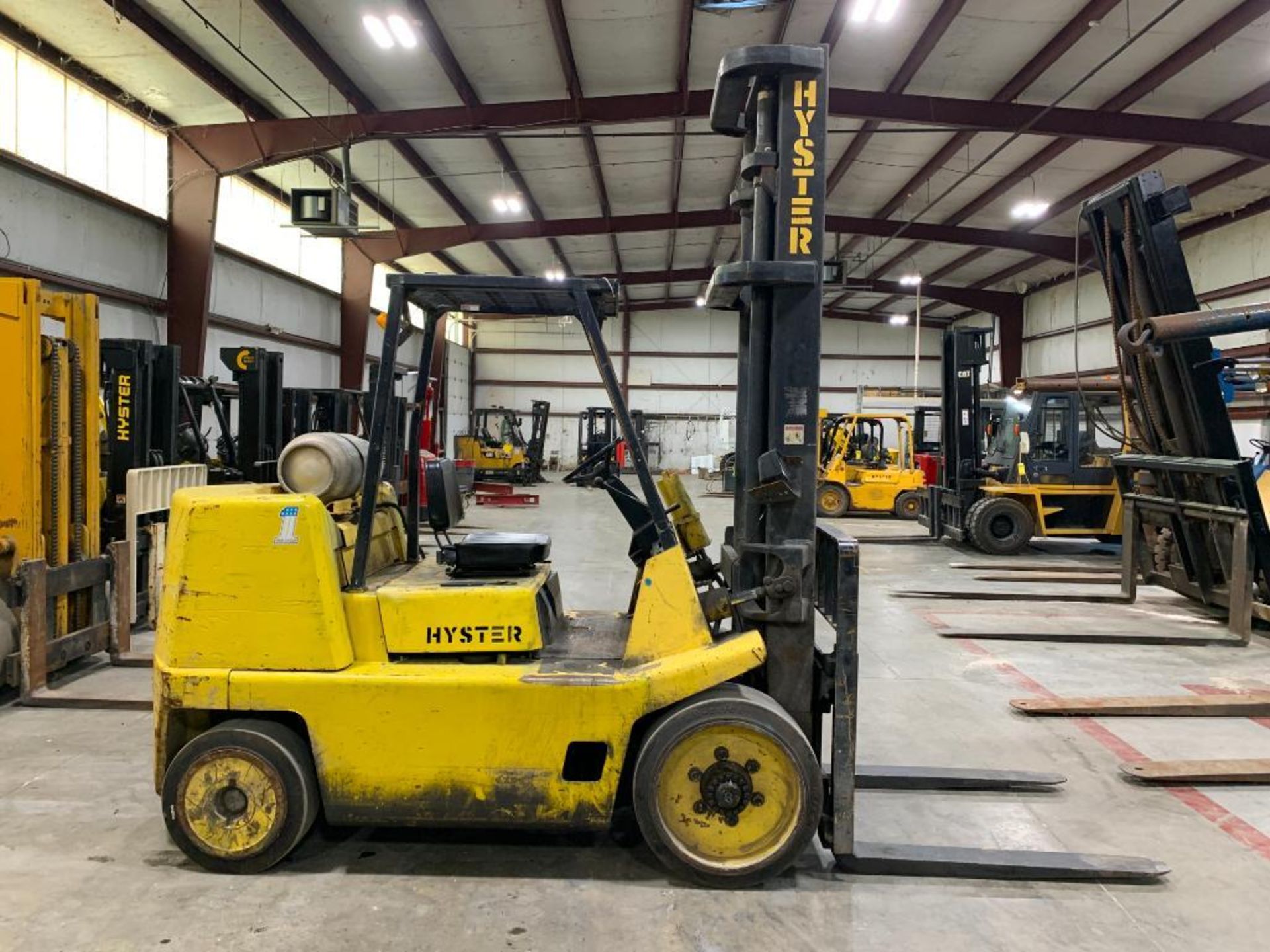 2000 Hyster 15,500 lb. capacity forklift, model s155xl, s/n b024d06954x, lpg, 2-speed lever shift tr - Image 3 of 6