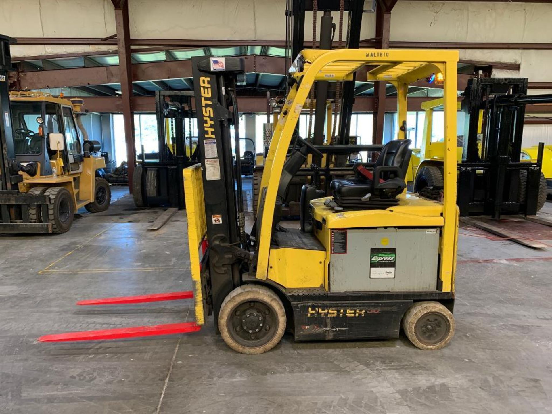 2017 Hyster 5,000 lb. capacity forklift, model e50xn, s/n a268n21839r, 36-volt electric w/ battery, - Image 3 of 5