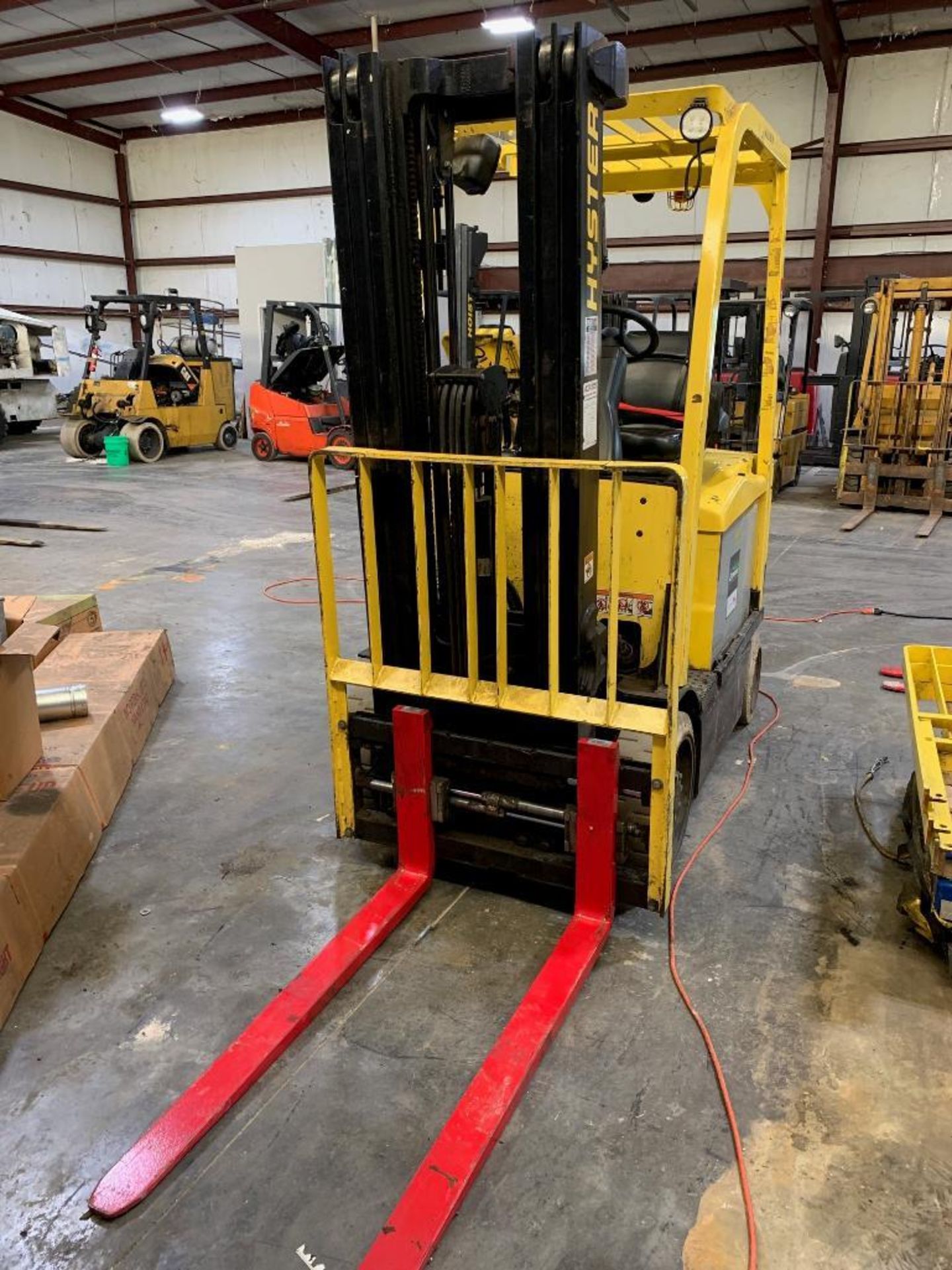 2018 Hyster 5,000 lb. capacity forklift, model e50xn, s/n a268n25355s, 36-volt electric w/ battery, - Image 2 of 5