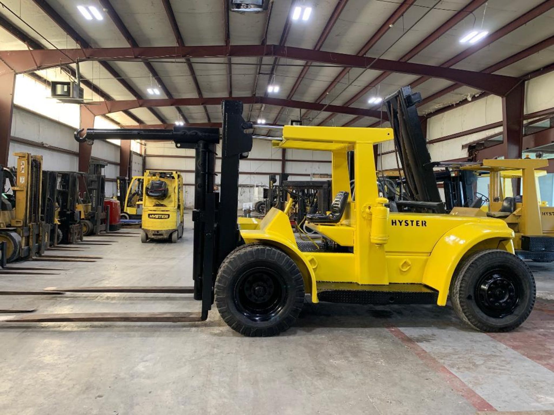 Hyster 22,500 lb. capacity forklift, model h225e, s/n n/a, gasoline, dual drive pneumatic tires, 2-s