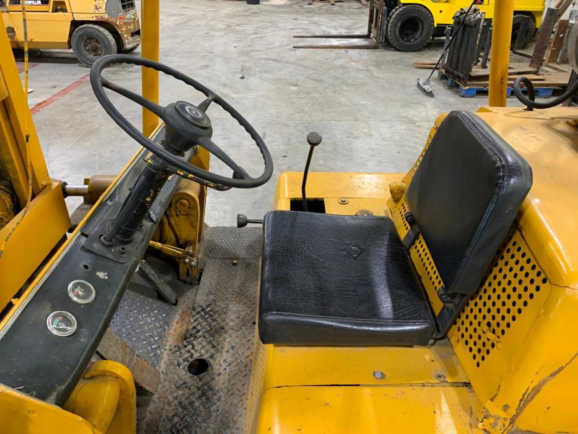 Hyster 15,000 lb. capacity forklift, model s150a, s/n a24d1707n, lpg, 3-speed manual transmission, s - Image 5 of 5