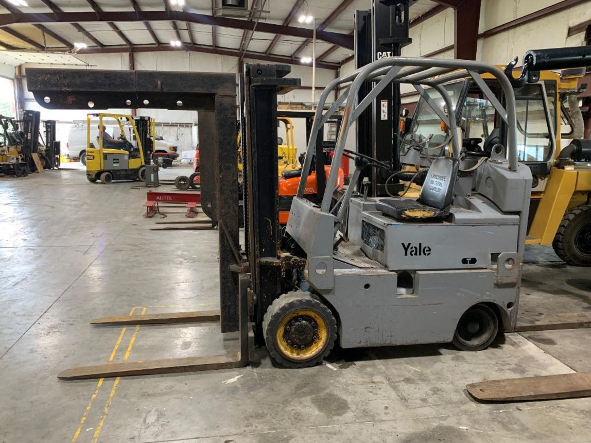 Yale 8,000 lb. capacity forklift, model L83C-080-SWS-083-BCS, s/n P322752, ''boxcar special'' shor w