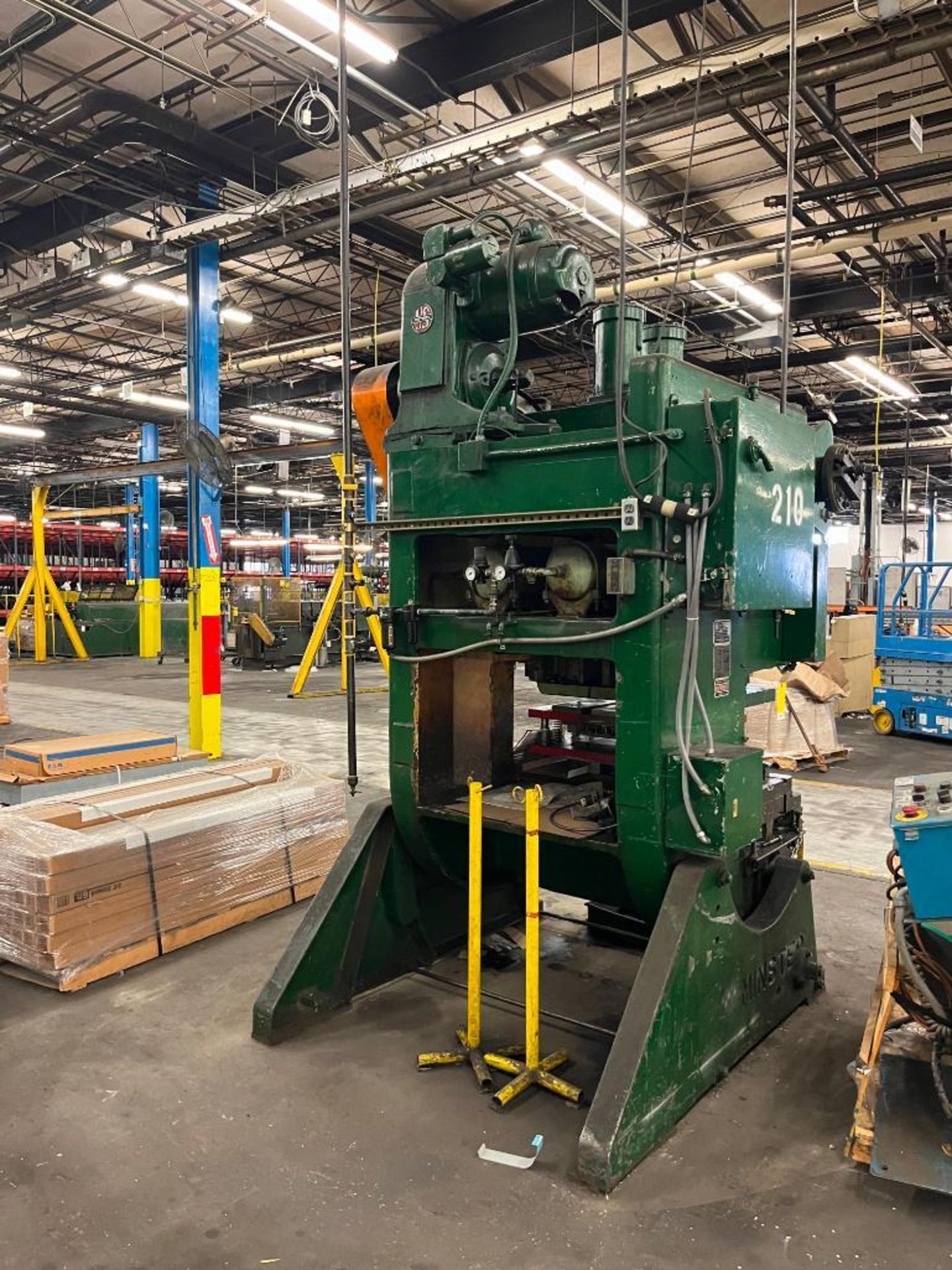 MINSTER 60-TON STAMPING PRESS, M/N 60-4, S/N 60-4-14199, 49 X 20 BOLSTER, 67-200 SPM, 4" SLIDE, 14" - Image 3 of 5