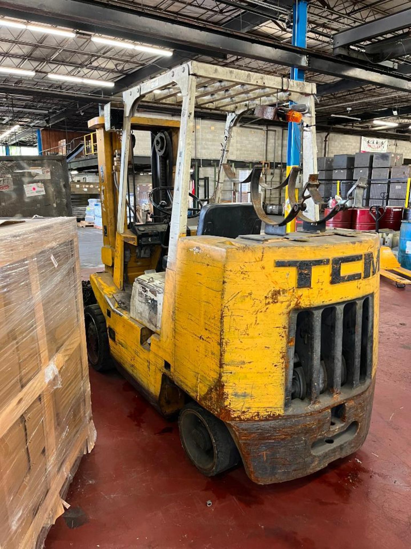 TCM FCG40 LP FORKLIFT, M/N 100D-SS-81K, S/N 58400657, SOLID TIRE, 3-STAGE MAST, SIDE SHIFT, 42" FORK - Image 3 of 4