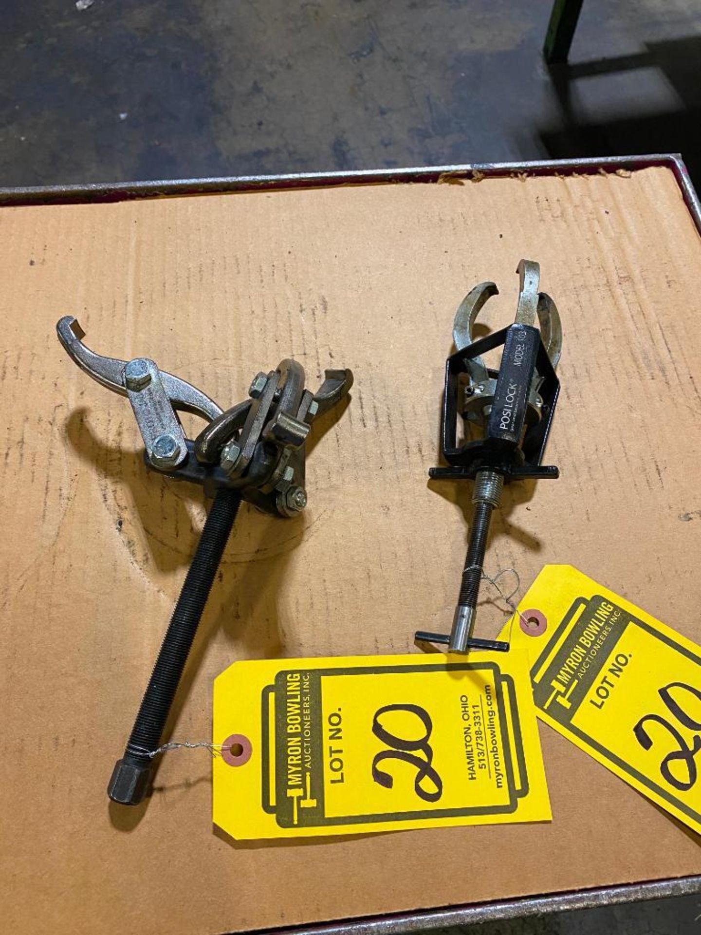 (2) Gear/ Bearing Pullers