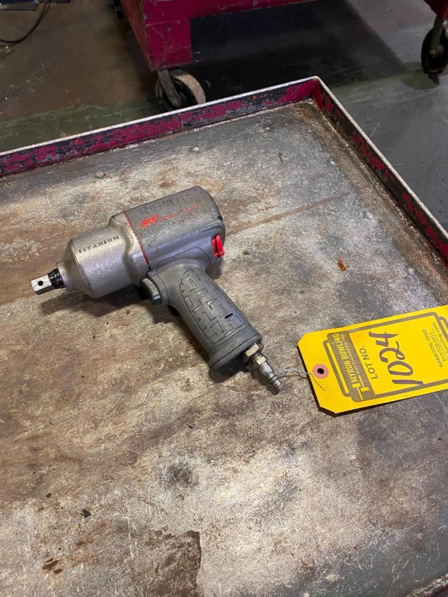 Ingersoll Rand titanium 1/2" pneumatic impact wrench