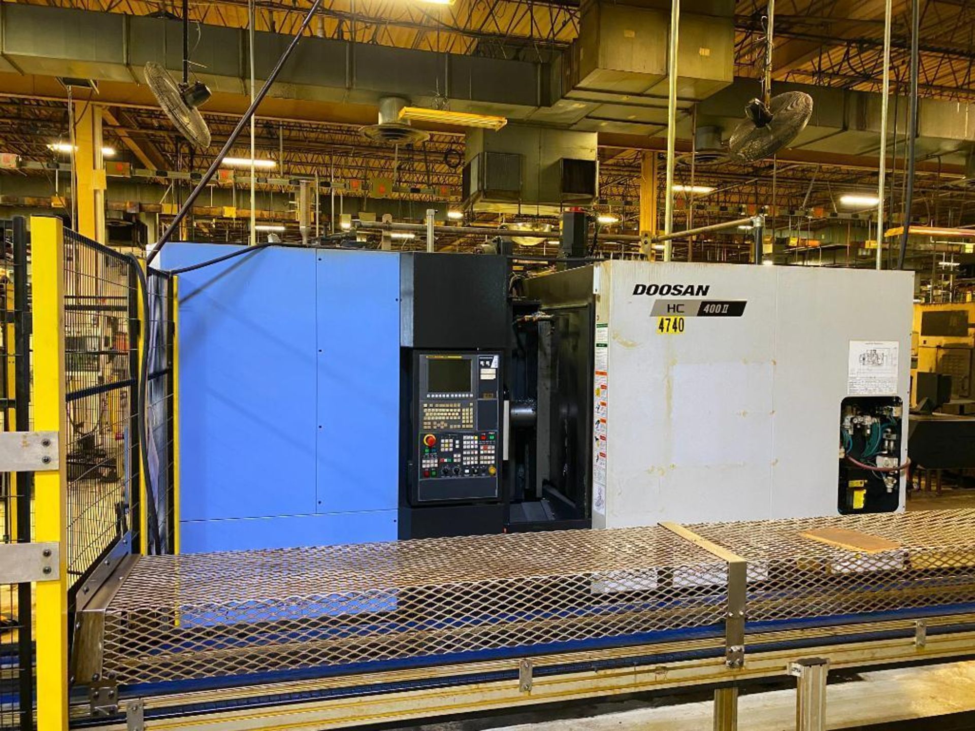 2015 Doosan HC400II CNC horizontal machining center, 2-pallet changer, 60-position ATC, Doosan-Fanuc - Image 8 of 17