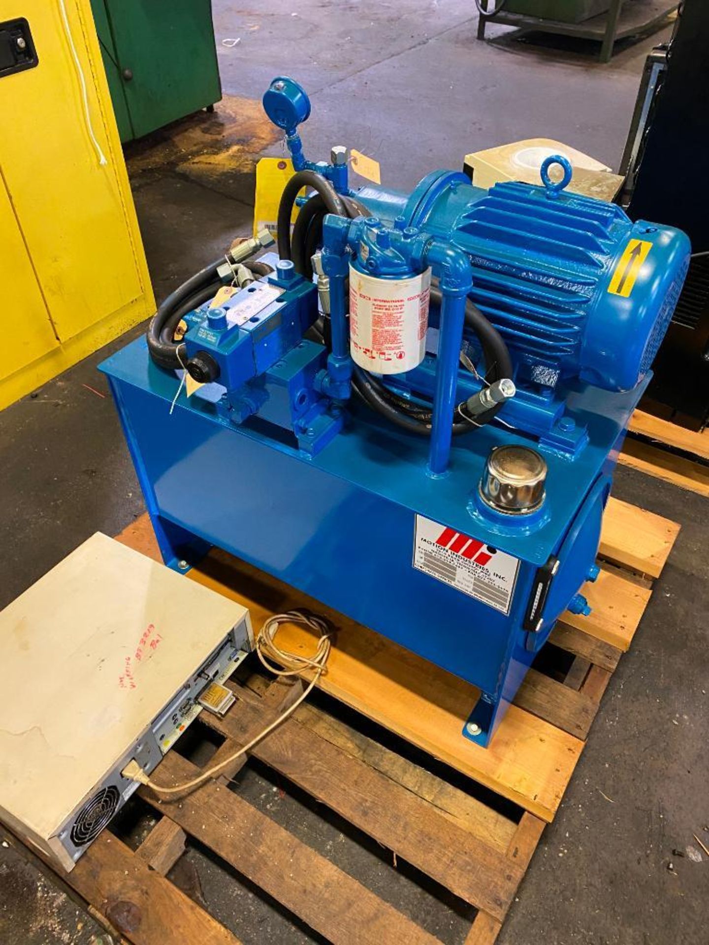 (New) Motion Industries Hydraulic Unit, 3-Hp, 5.5 Gpm, 20-Gallon Reservoir, s/n 40479 - Image 2 of 2
