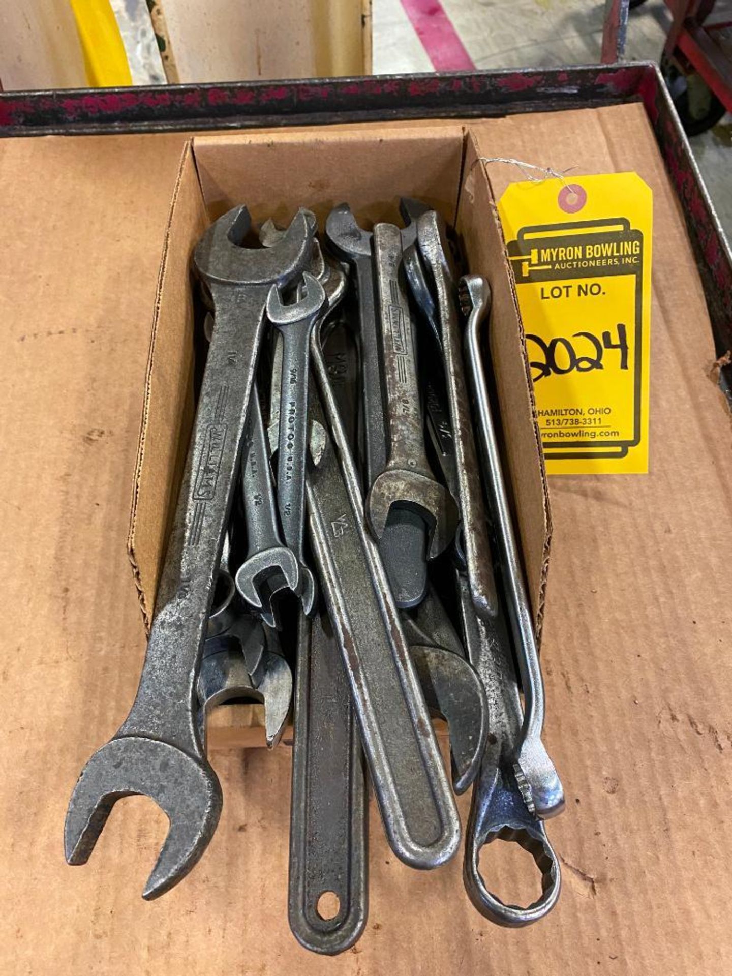 Box w/ Assorted Wrenches