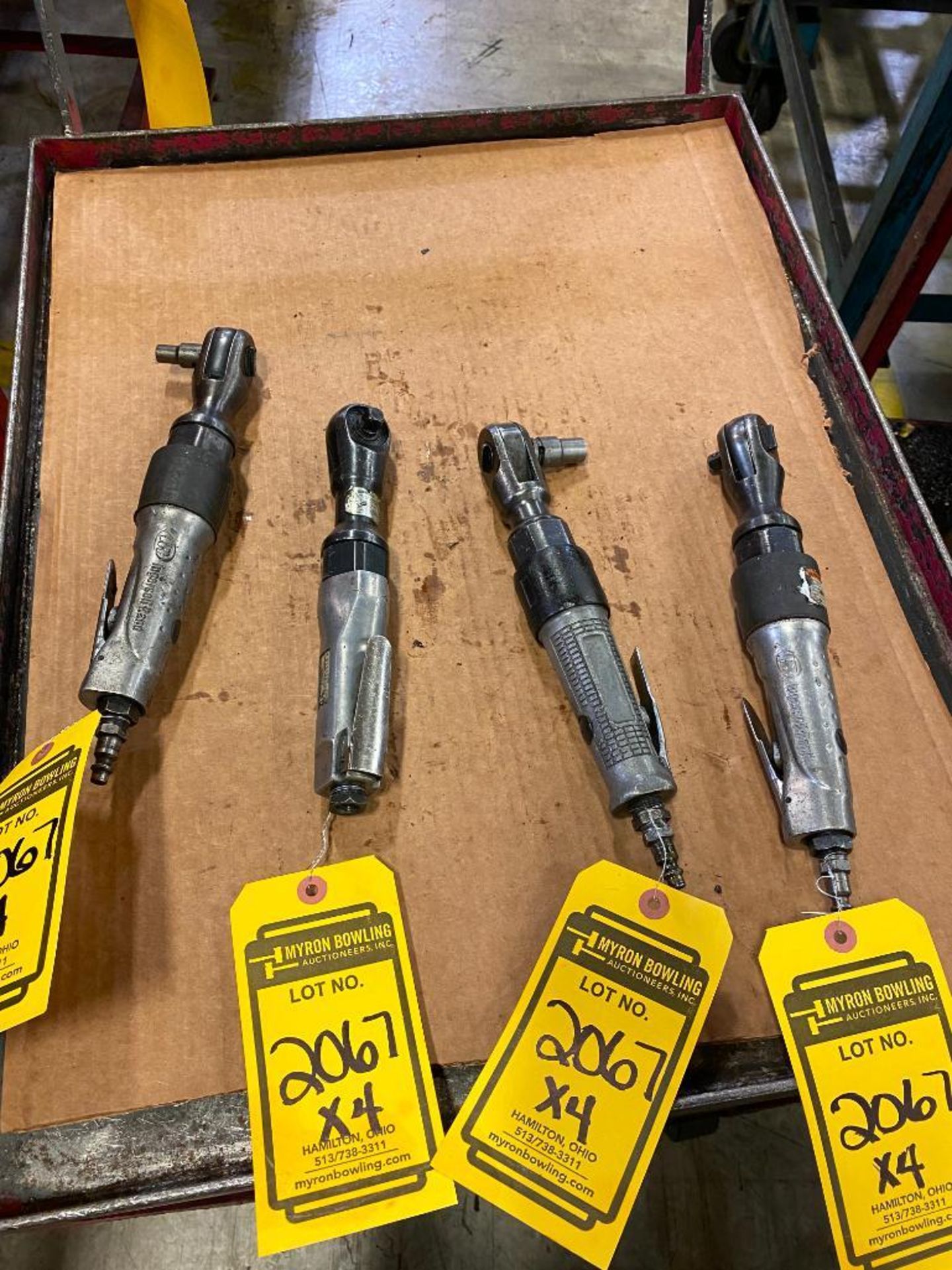 (4) Pneumatic Ratchet Wrenches