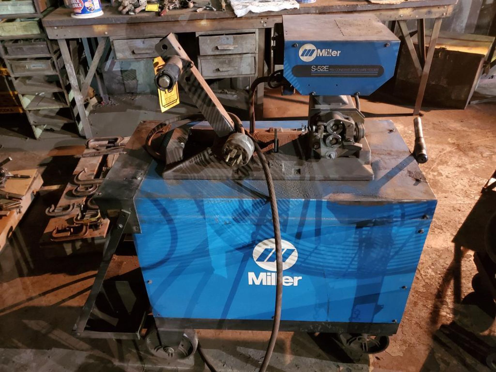 MILLER MP-30 CONSTANT VOLTAGE DC ARC WELDER, W/ S-52E WIRE FEED ON BOTTLE CART - Image 5 of 8