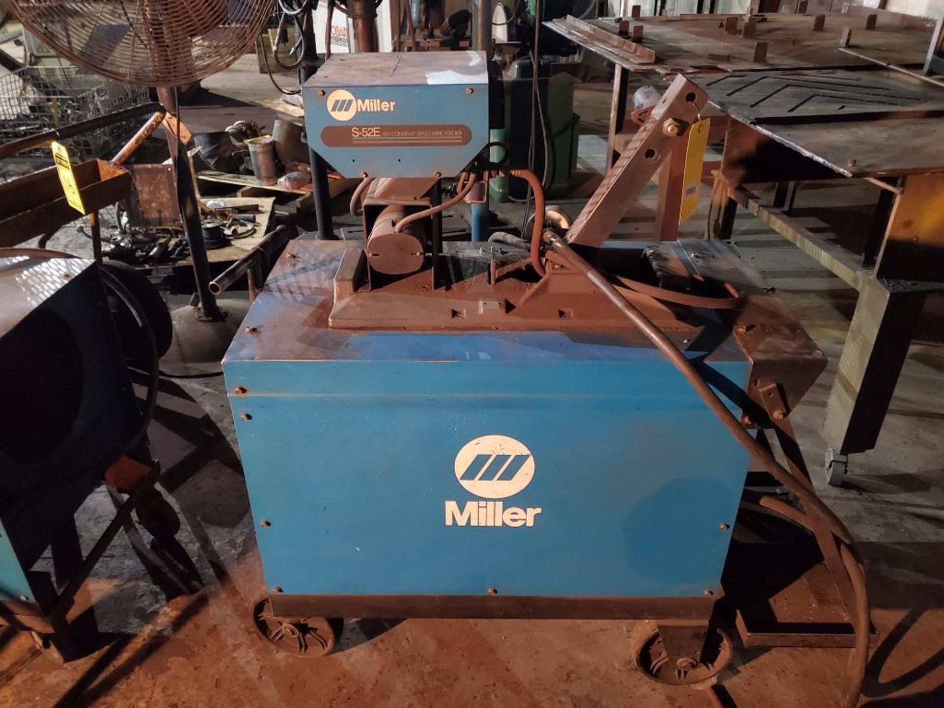 MILLER MP-30 CONSTANT VOLTAGE DC ARC WELDER, W/ S-52E WIRE FEED ON BOTTLE CART - Image 3 of 8