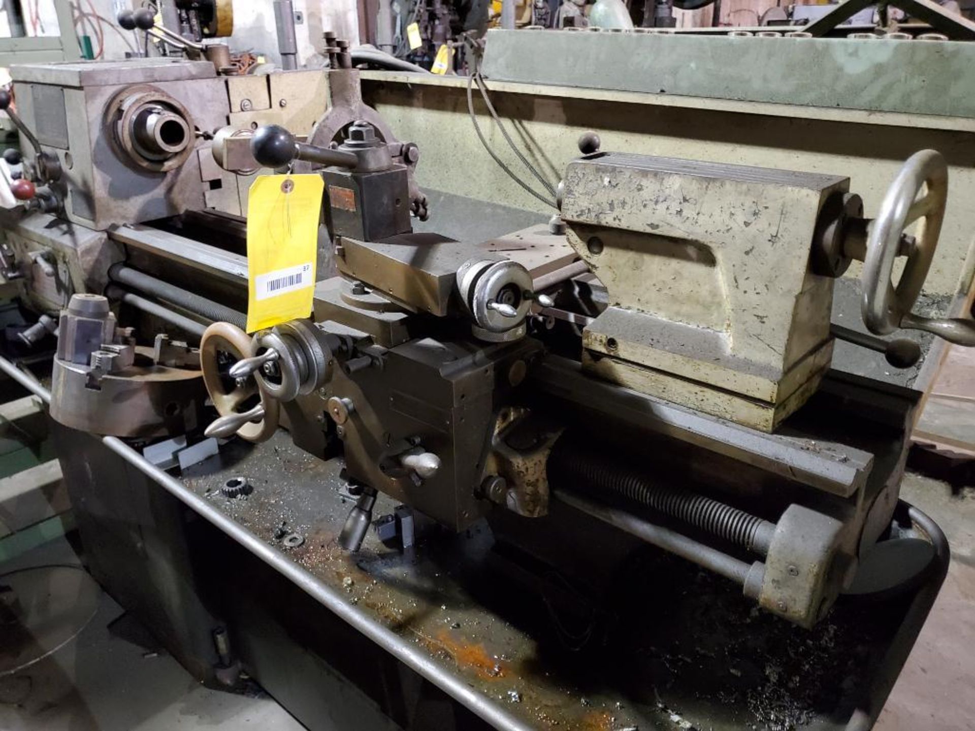 CLAUSING/COLCHESTER HORIZONTAL ENGINE LATHE, 48" BED, SPINDLE CHUCK W/ SPARE 9" 3-JAW CHUCK, TAILSTO - Image 4 of 13
