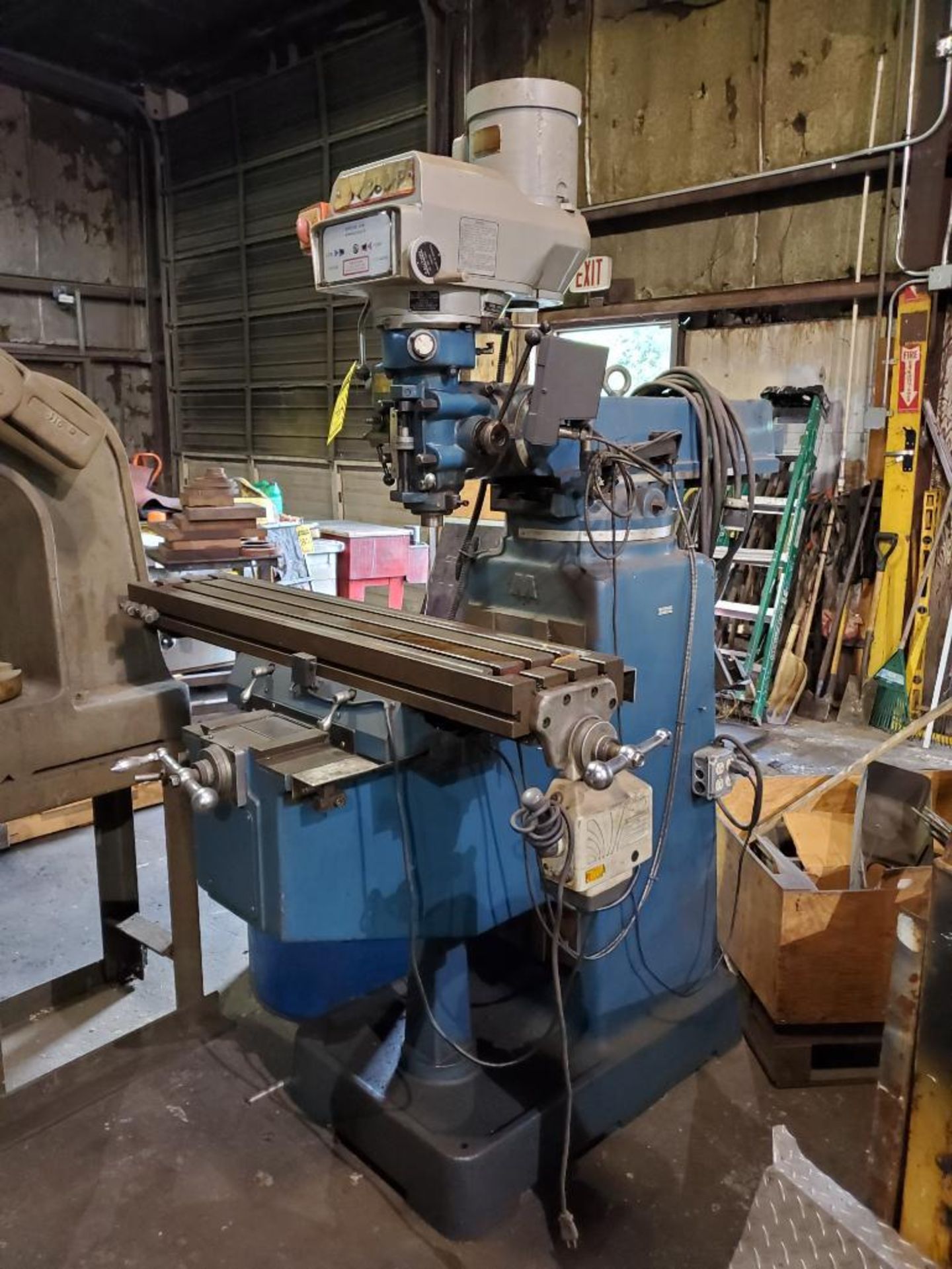 TRUMP VERTICAL MILLING MACHINE, 3 HP, 5" HEAD ADJ., NEWALL SAPPHIRE 2-AXIS DRO CONTROL, 50" X 10" PO