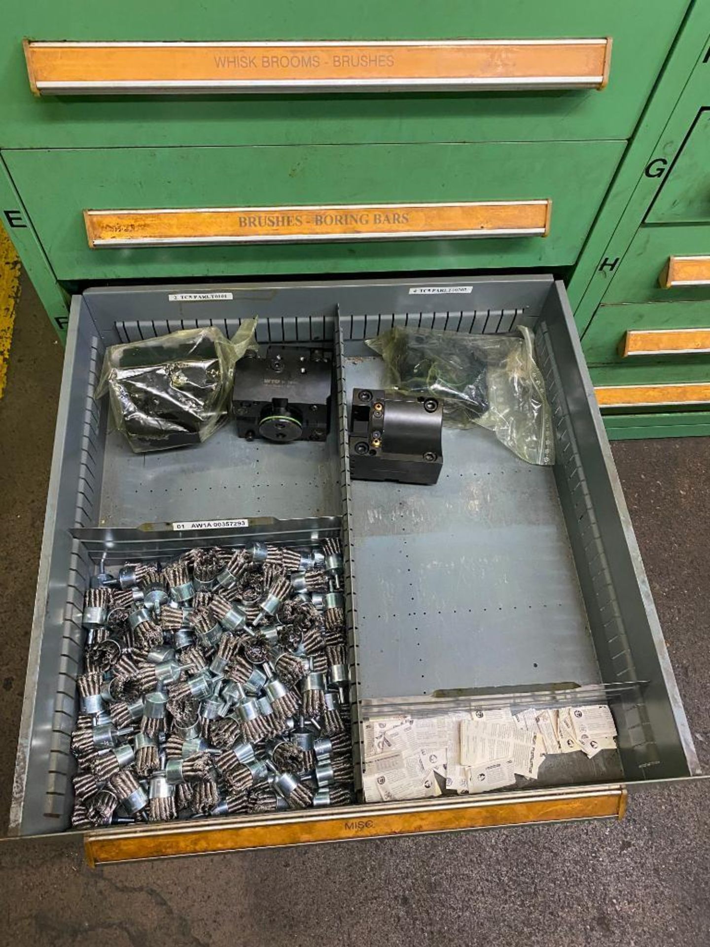 Stanley Vidmar 7-Drawer Cabinet w/ Wire Brushes, Foam Brushes, Cable Ties, Wire Brushes - Image 6 of 7