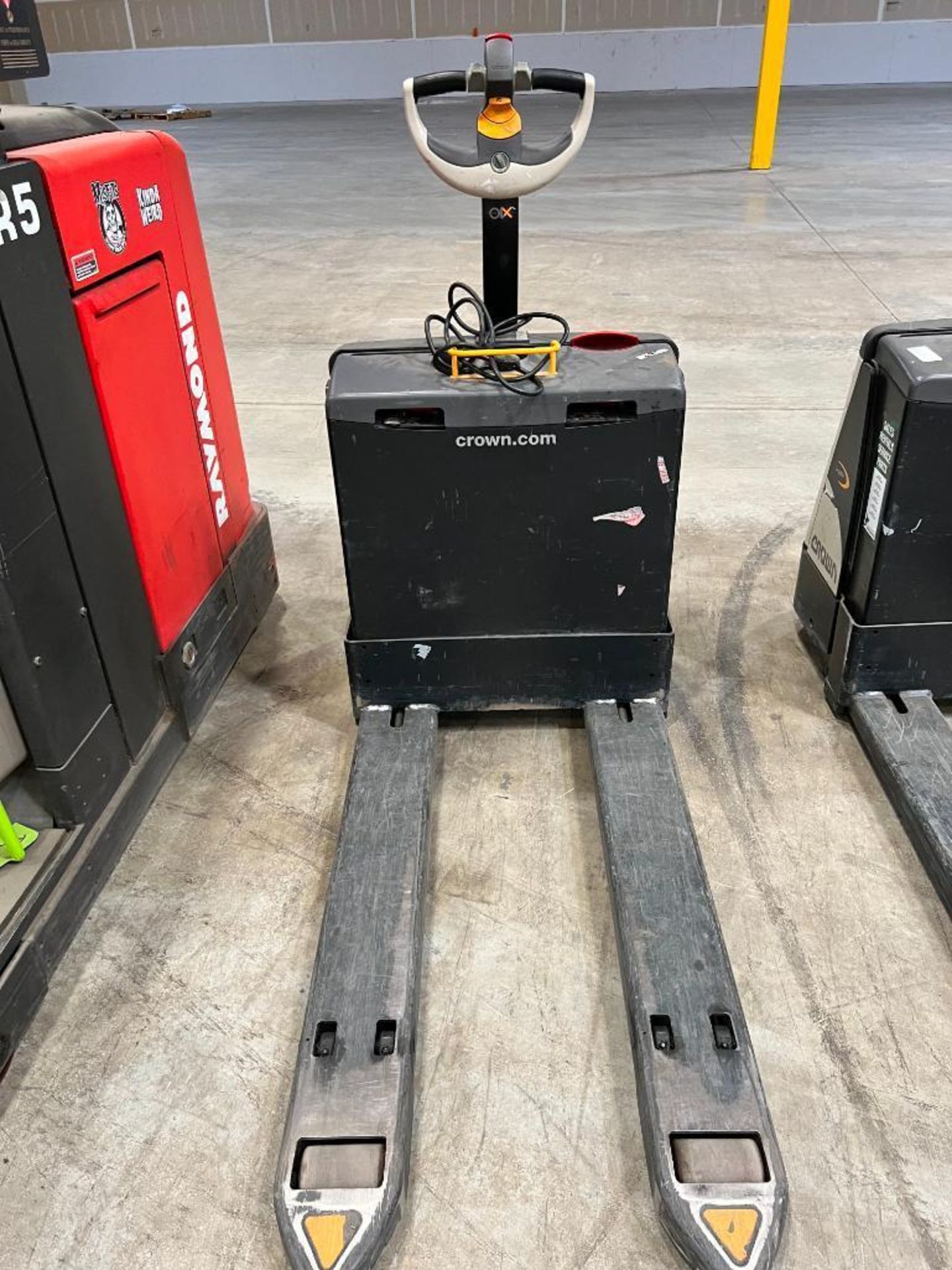 2017 Crown 4,500 Lb. Electric Pallet Jack, 3000 Series, Model WP3035-45, s/n 7A310476, 24v - Image 4 of 5