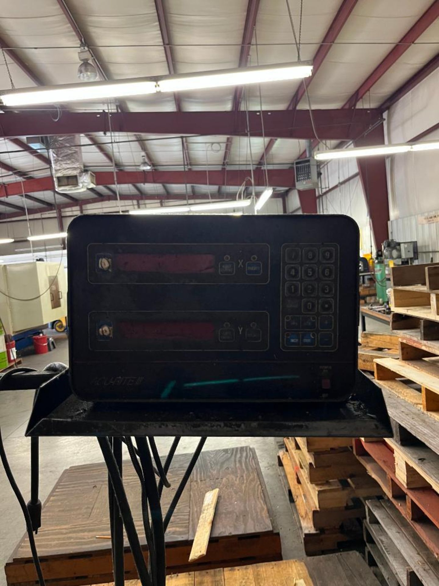 Bridgeport mill, auto position table, 42" x 9" table, accu-rite iii control unit - Image 4 of 4