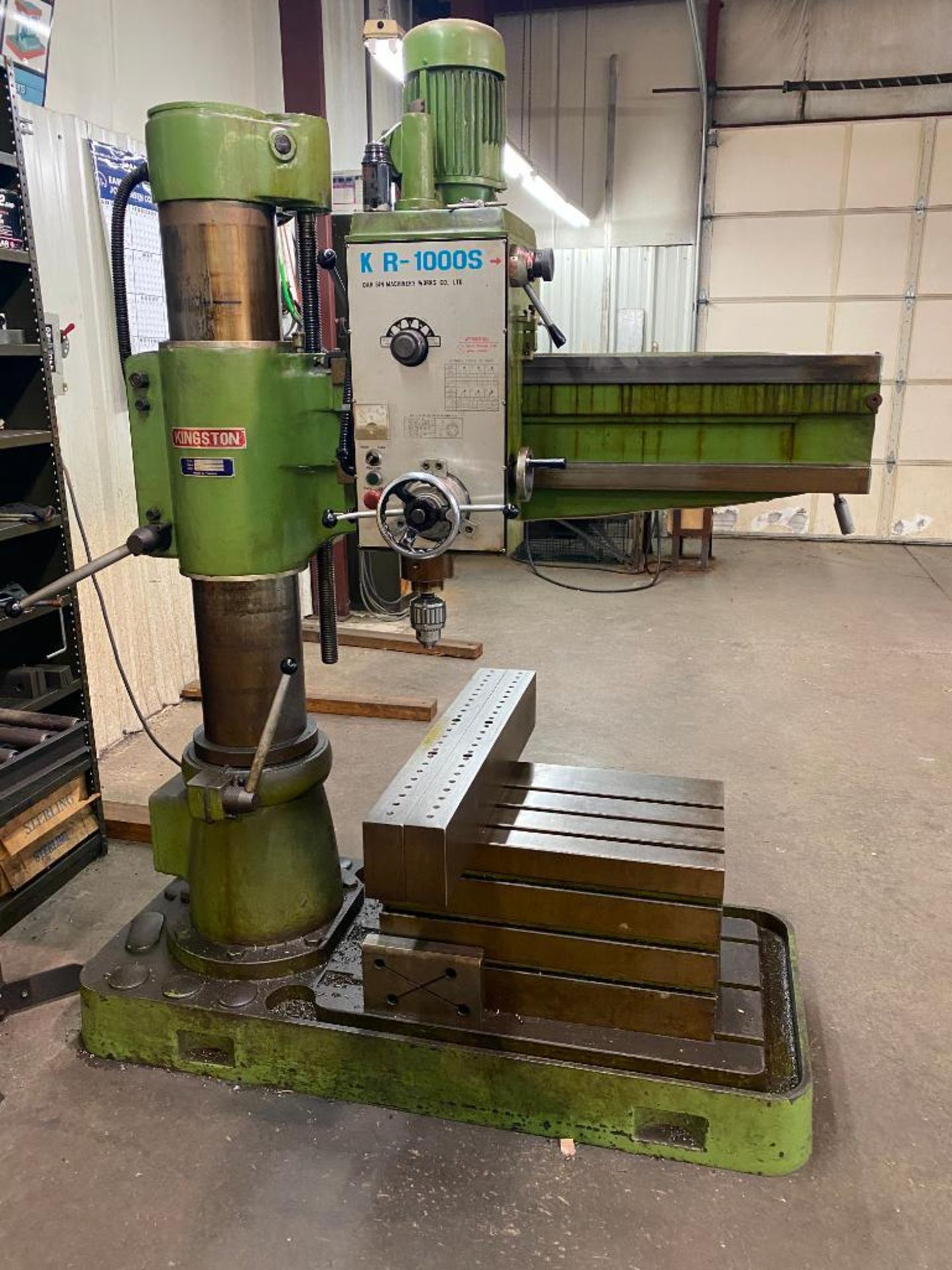 Kingston kr-1000s radial arm drill, s/n 971074, 4' arm, 4' x 9" column, 27" x 15" x 16" angle block, - Image 2 of 4