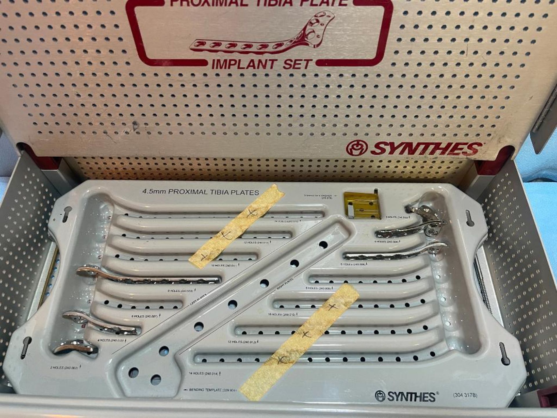 SYNTHES PROXIMAL TIBIA PLATE IMPLANT SET - Image 4 of 5