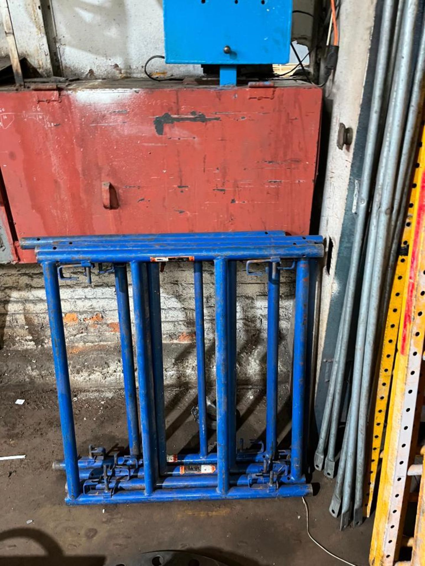 assorted billfold scaffolding